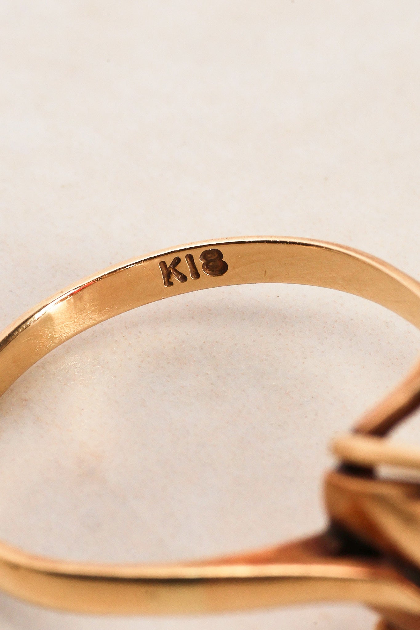 Vintage 18K Yellow Gold Garnet Cocktail Ring, Size US 7