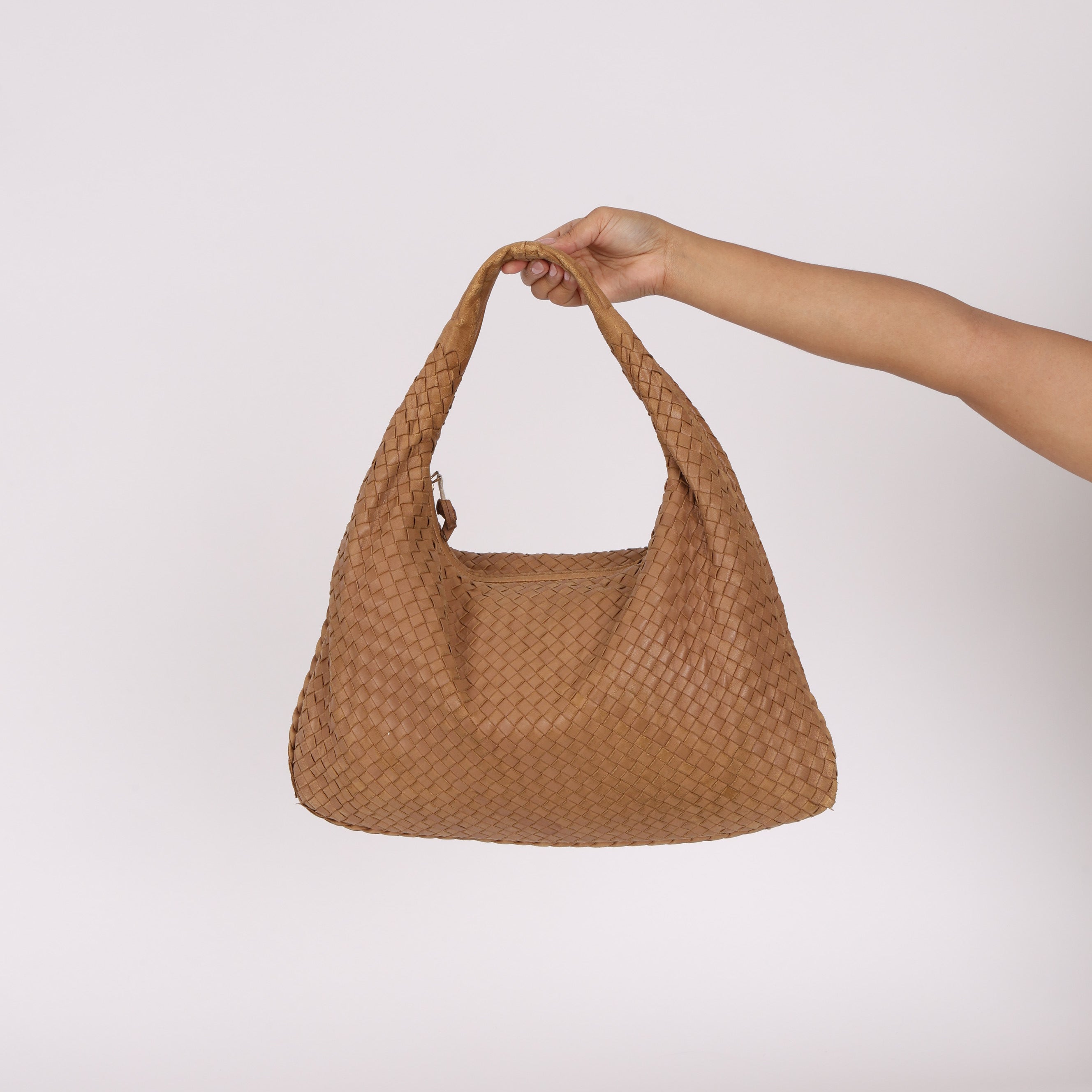 Bottega Veneta Large Intrecciato Hobo