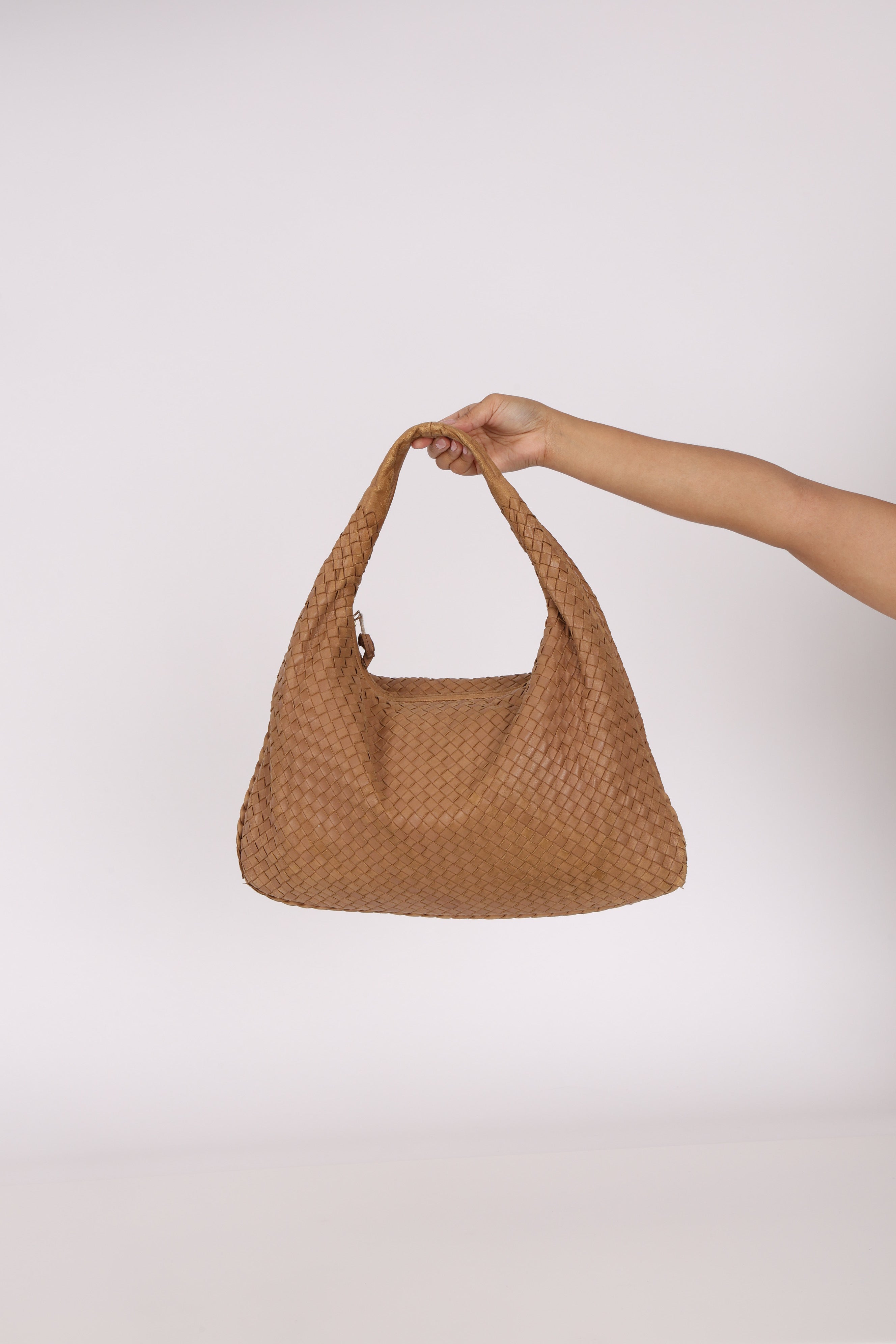 Bottega Veneta Large Intrecciato Hobo