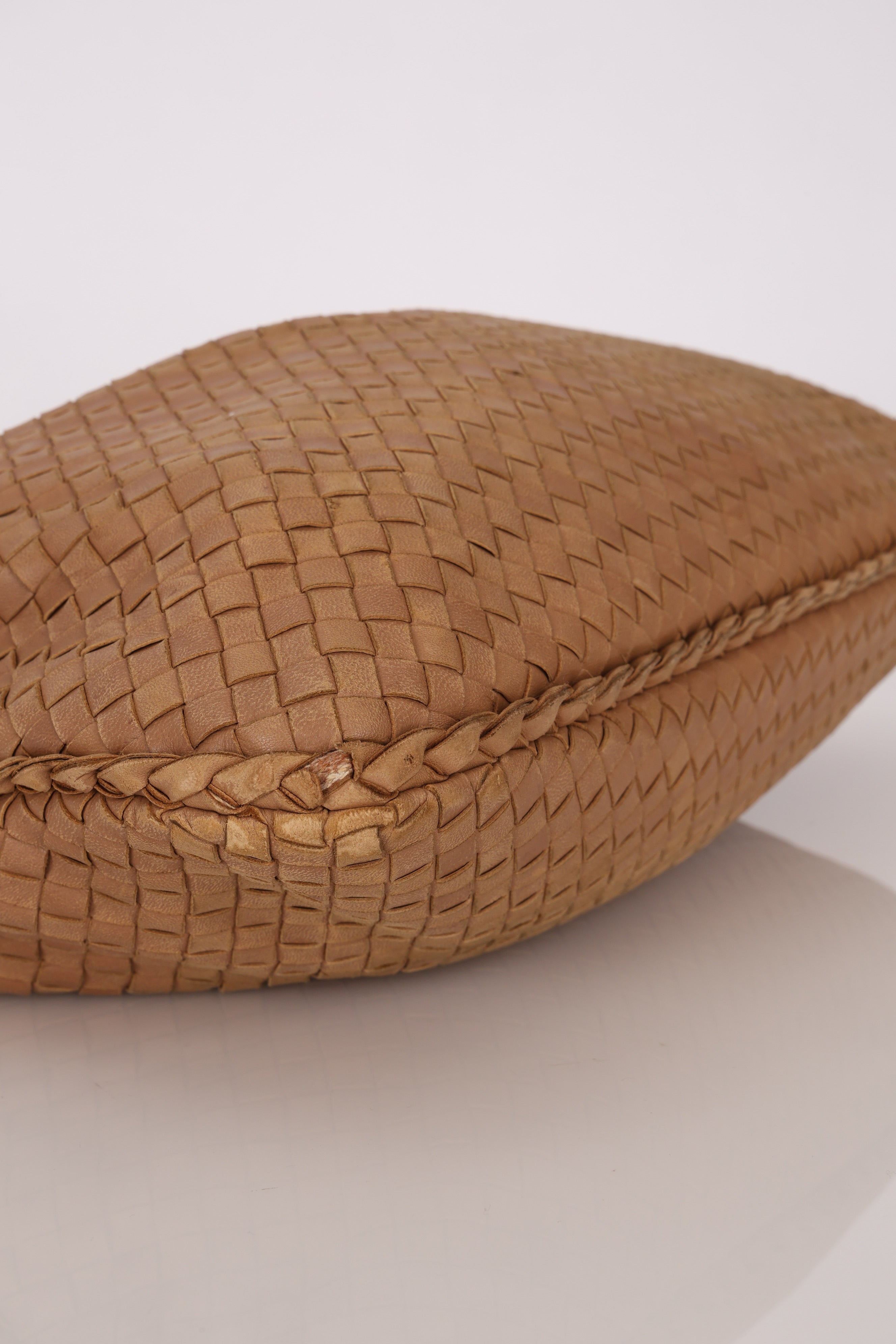 Bottega Veneta Large Intrecciato Hobo