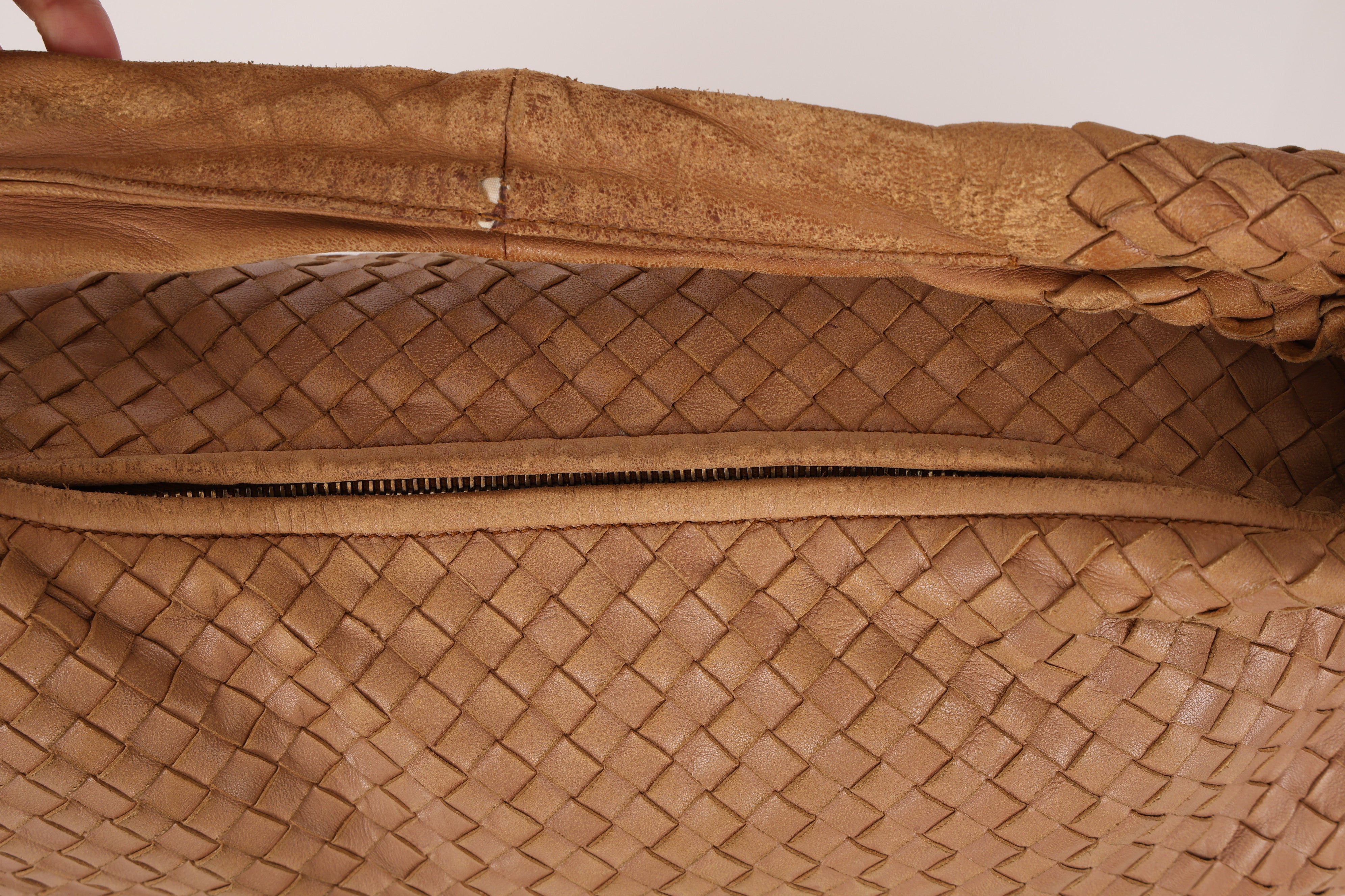 Bottega Veneta Large Intrecciato Hobo