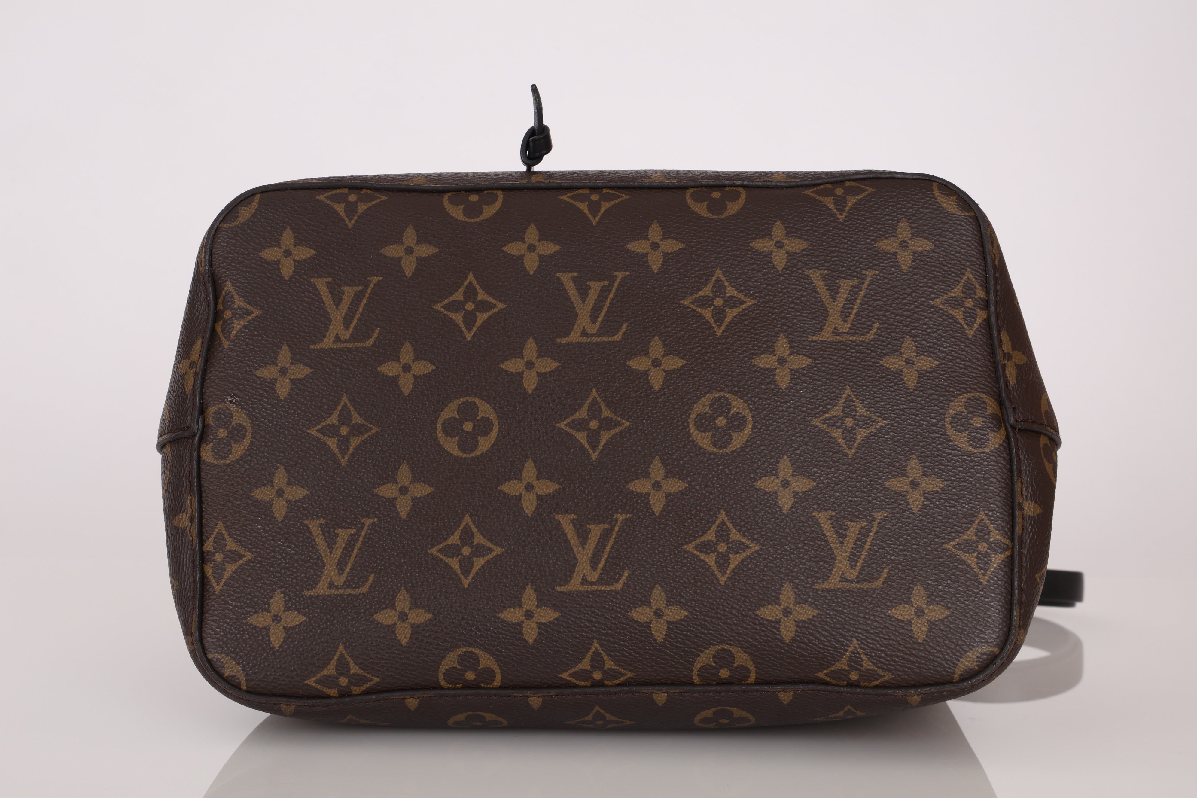 Louis Vuitton Monogram Neo Noe Shoulder Bag