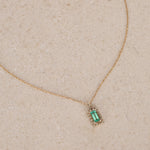 19K Emerald & Diamond Pendant Necklace