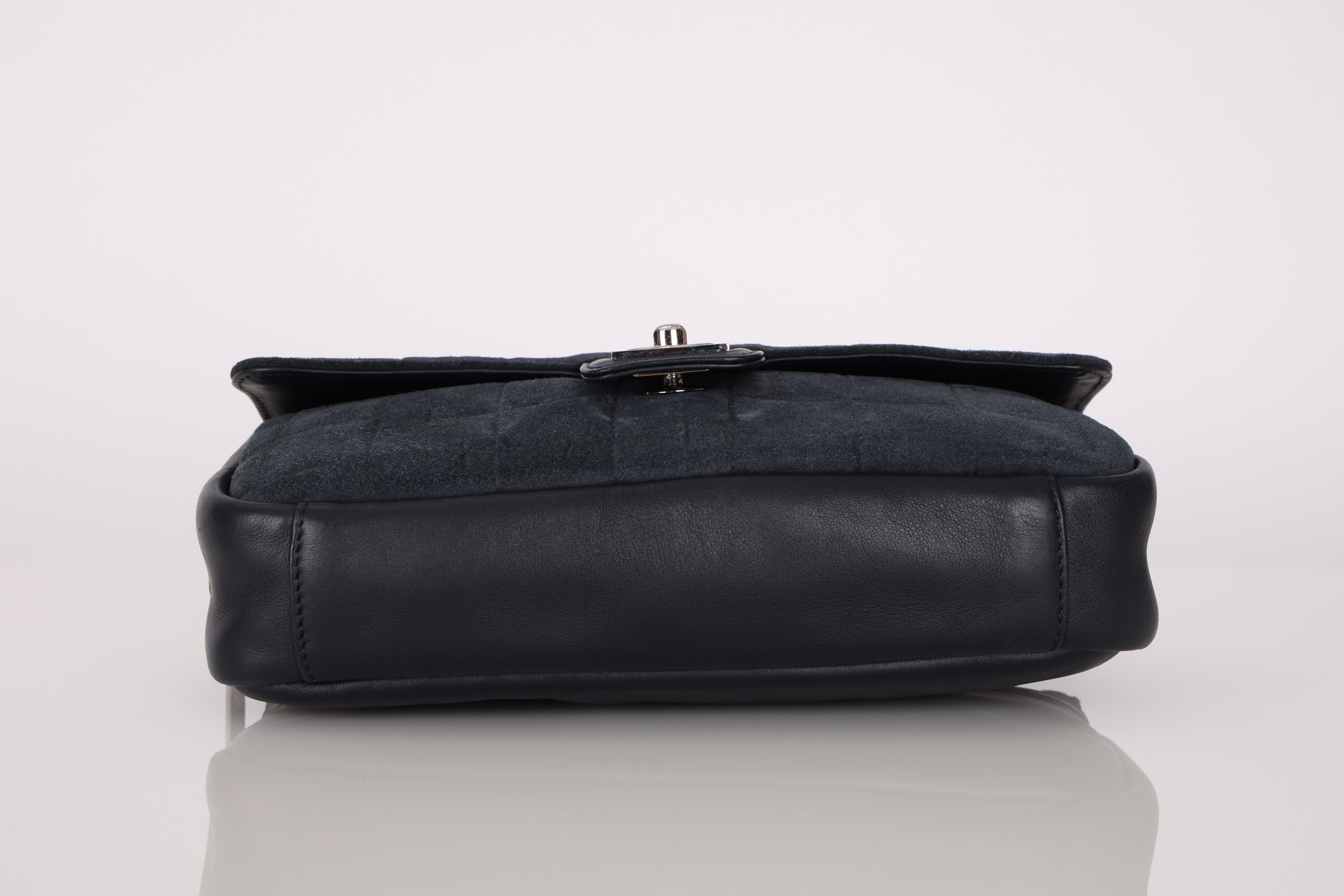 Chanel Chocolate Bar Single Flap Navy Suede SHW