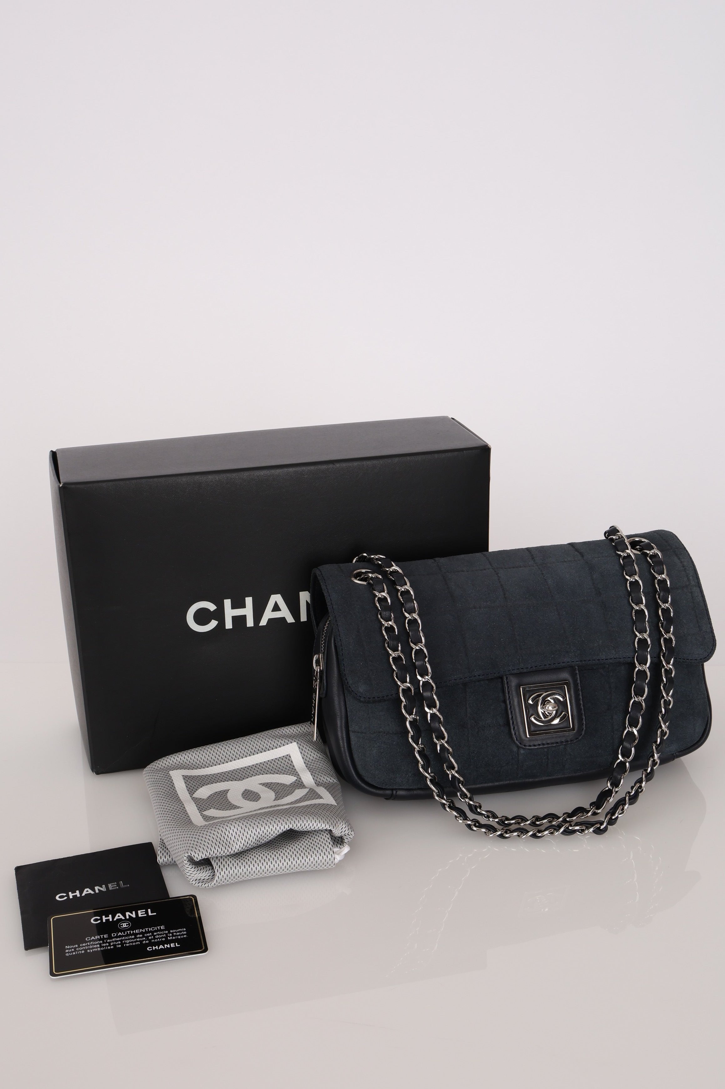Chanel Chocolate Bar Single Flap Navy Suede SHW