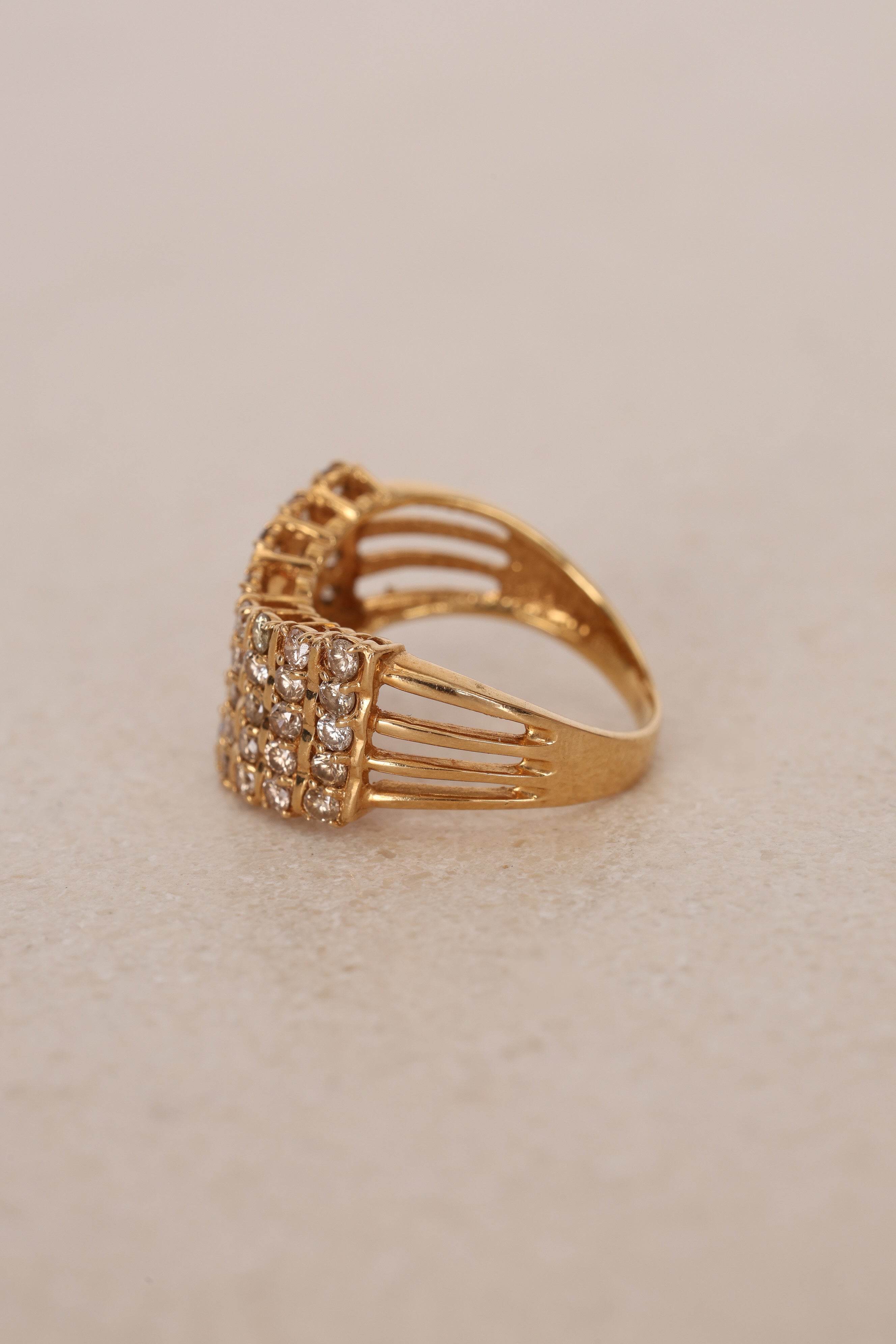 18K Gold Diamond Ring