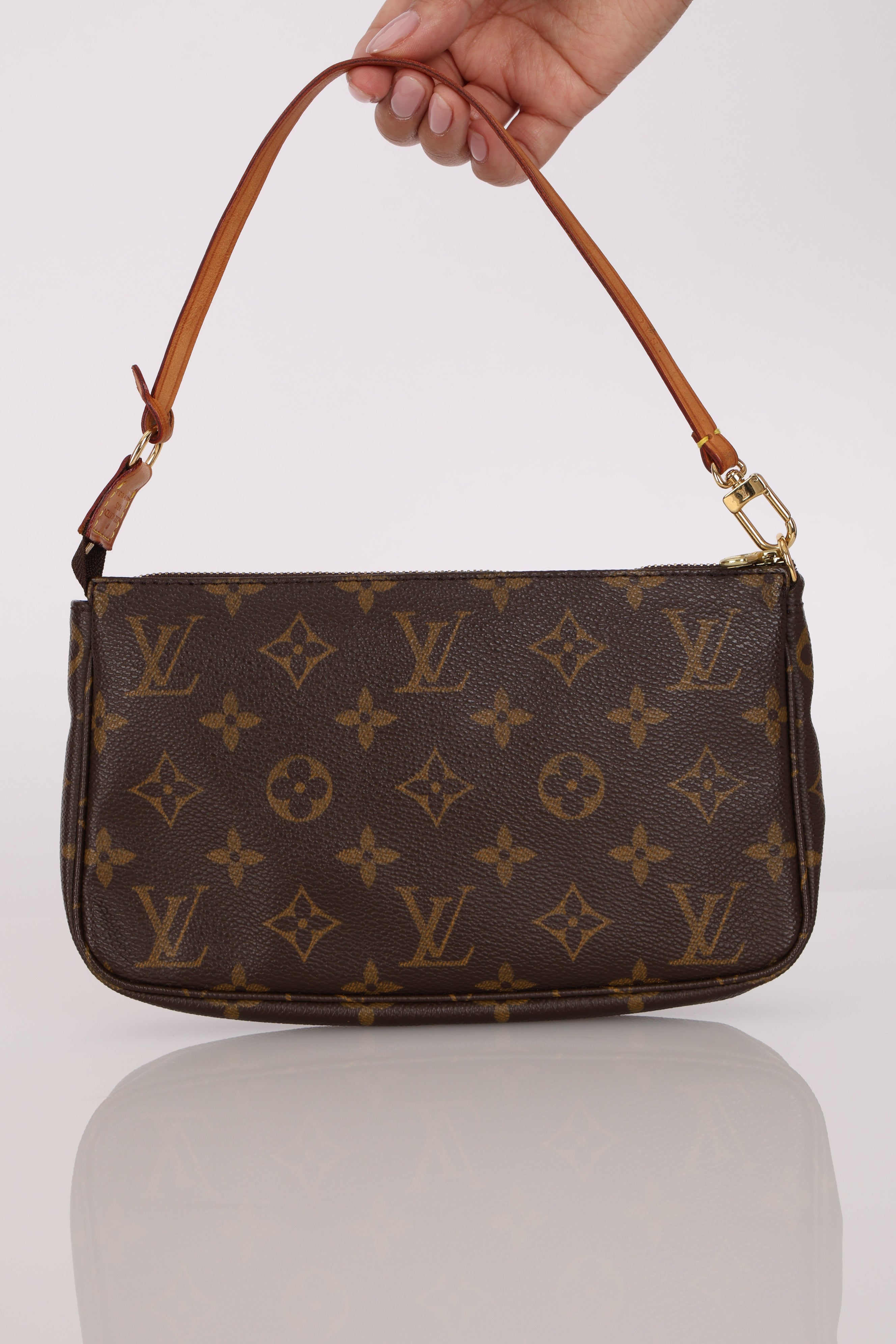 Louis Vuitton Monogram Pochette