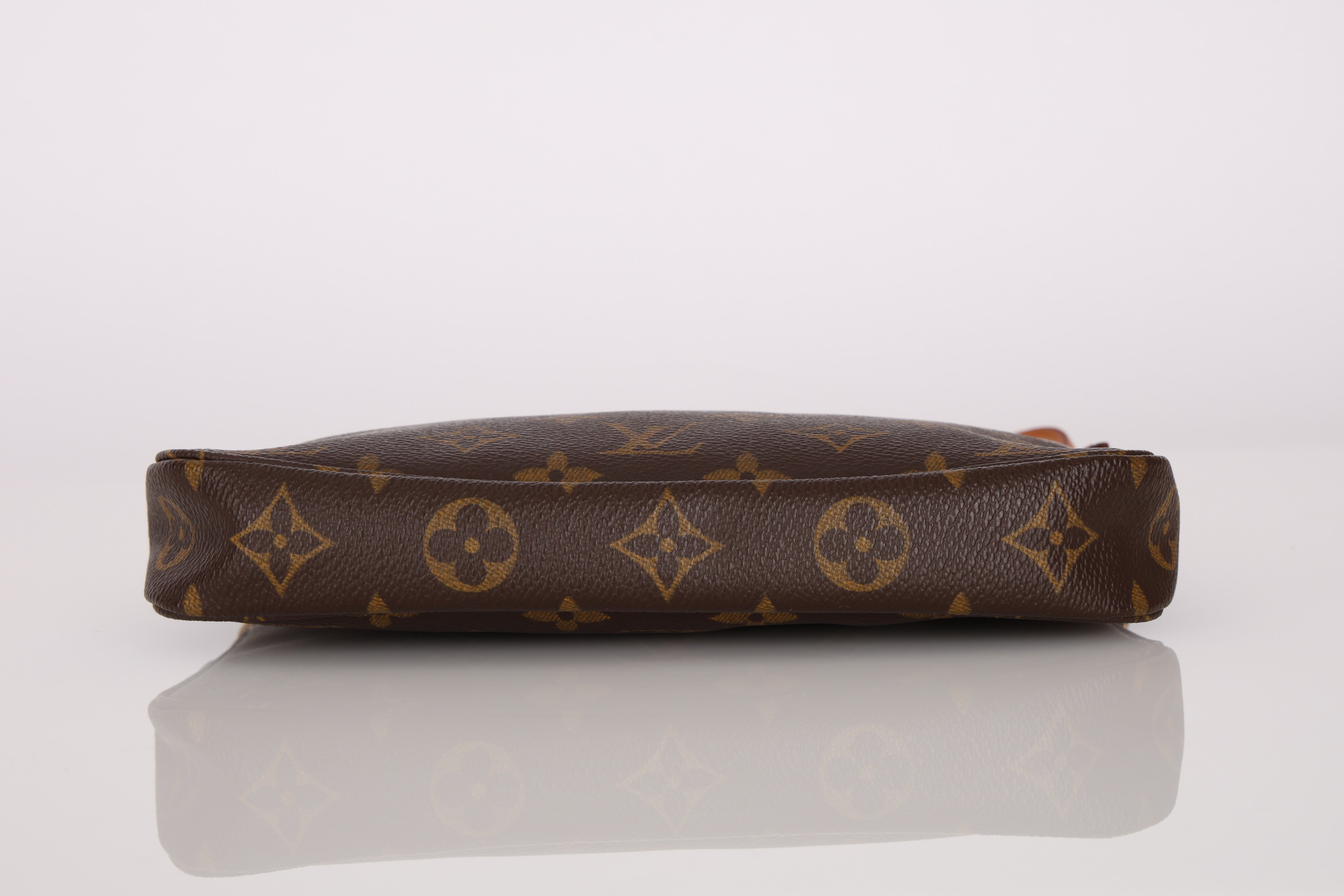 Louis Vuitton Monogram Pochette