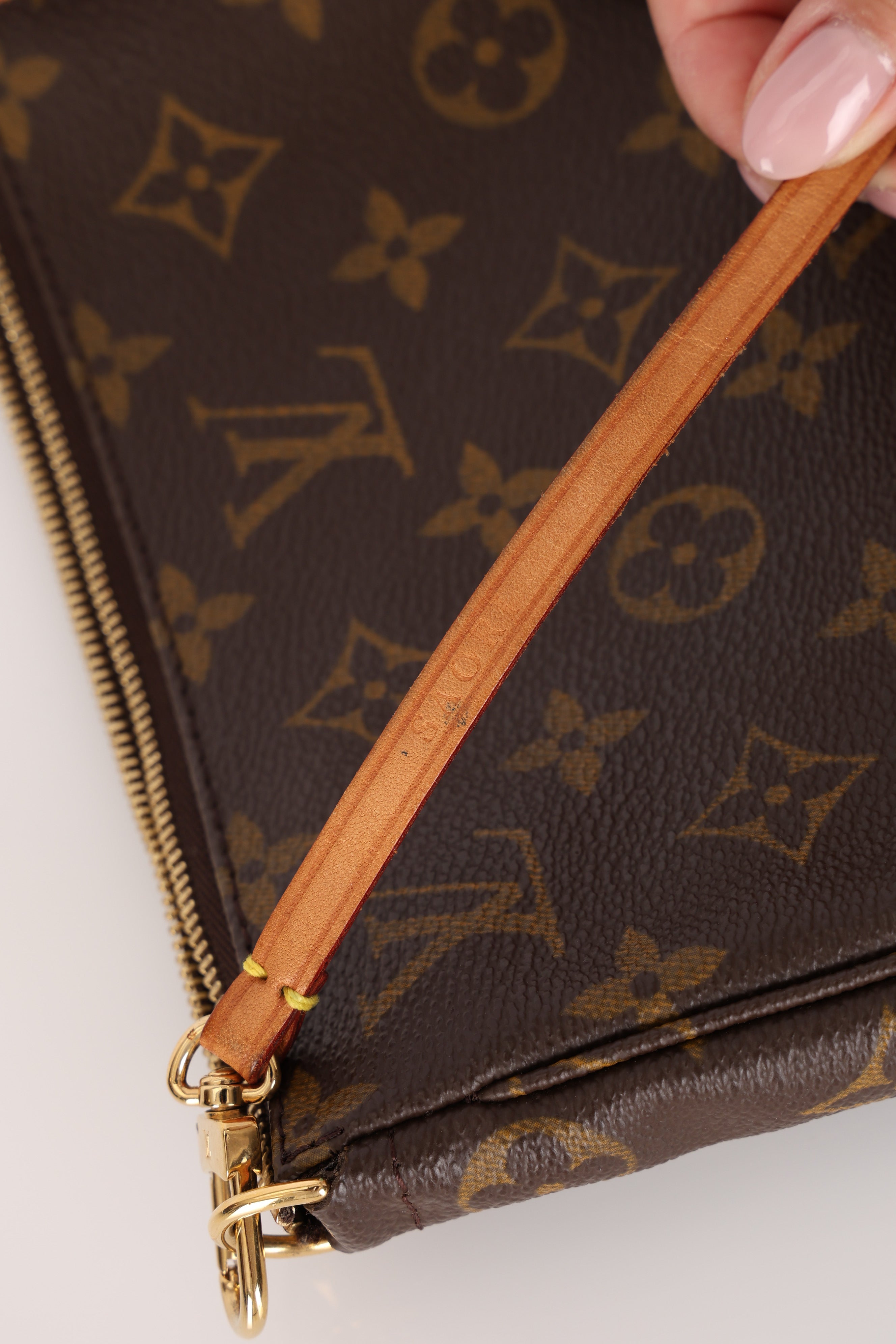Louis Vuitton Monogram Pochette