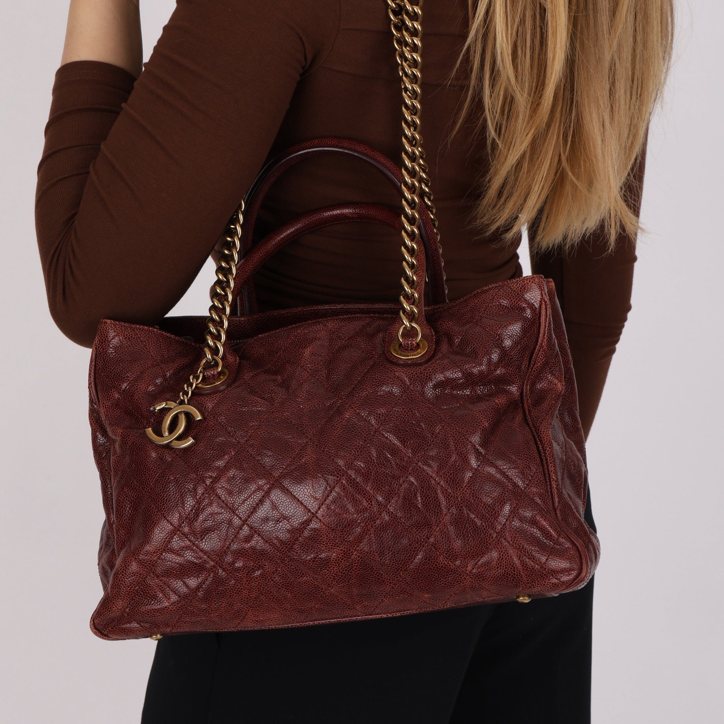 Chanel Small Shiva Tote Bordeaux Caviar 2012 AGHW (DONE)
