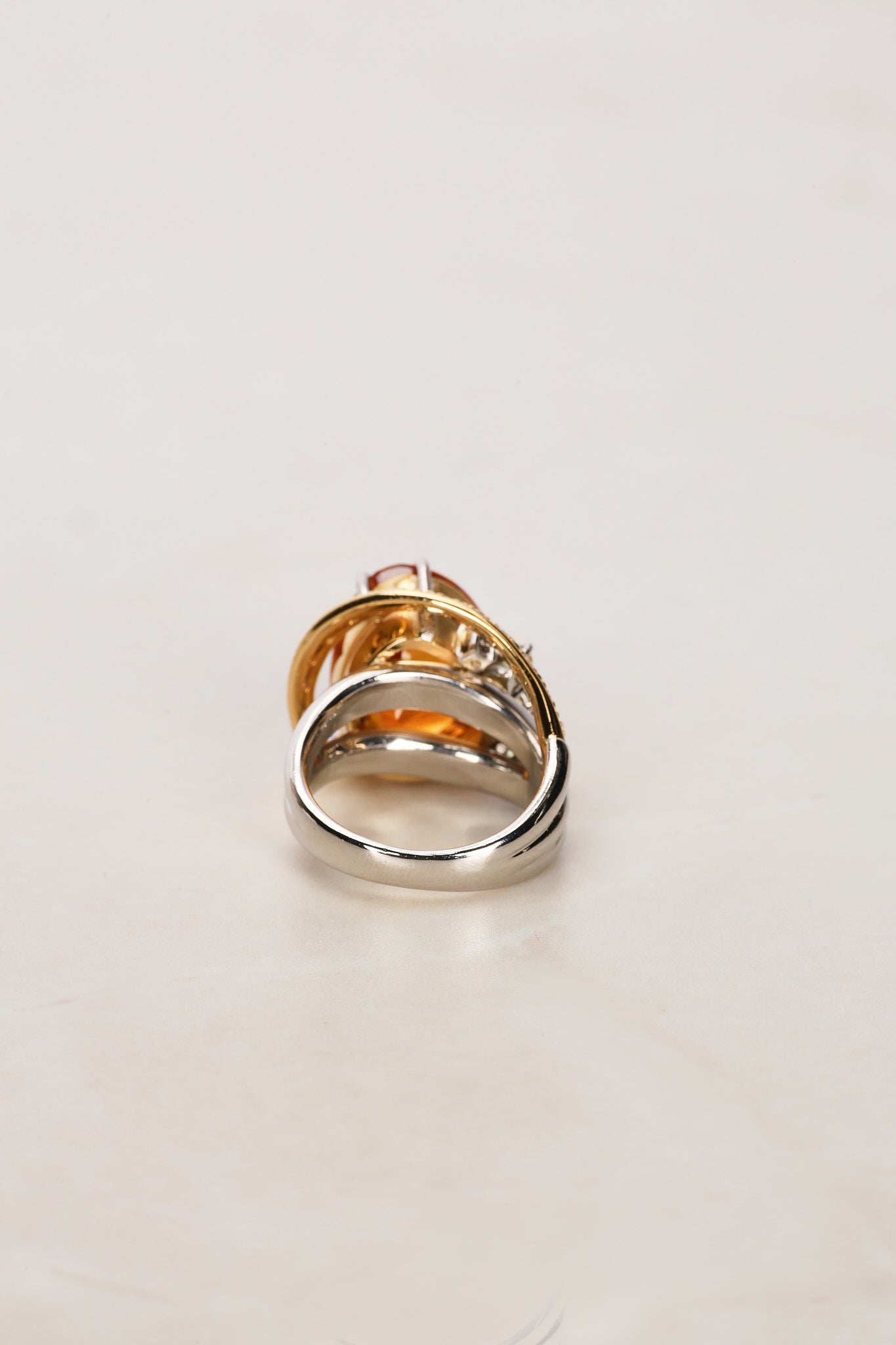 1990s 18K Yellow Gold Citrine, Peridot, and Diamond Curved Ring, Size US 5 - Drop 23