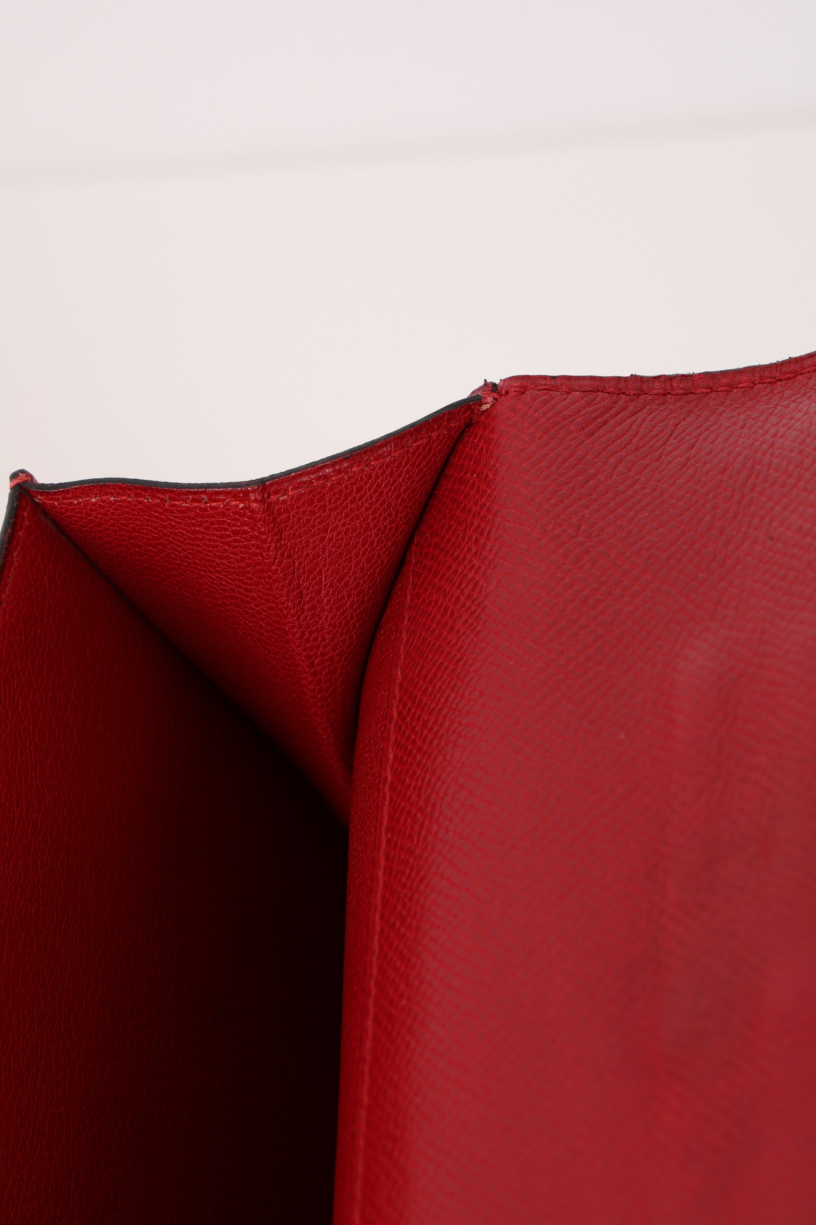 Hermès Kelly Cross Briefcase Rouge Vif Courchevel GHW