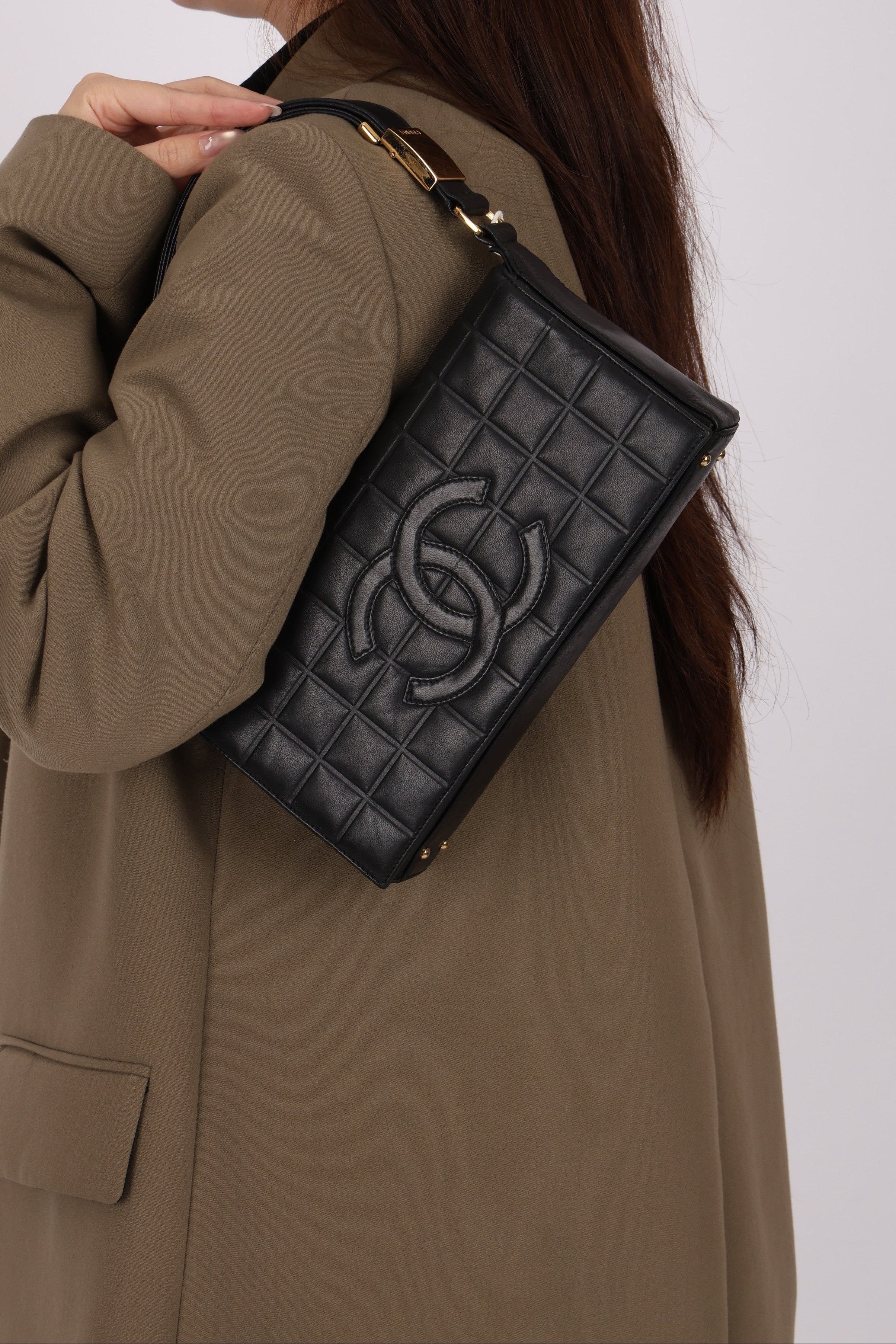 Chanel Chocolate Bar Shoulder Bag Black Lambskin 1996 24K GP (DONE)