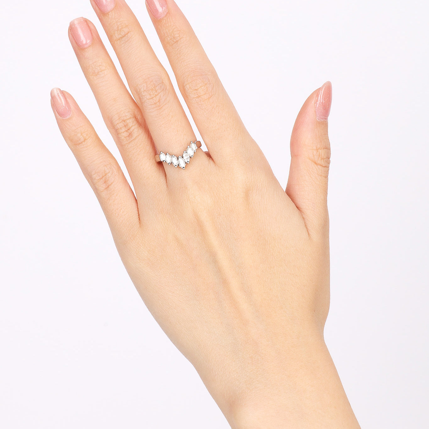 Pt900 Platinum and Diamond Ridge Ring, Size US 6.5 - Drop 60