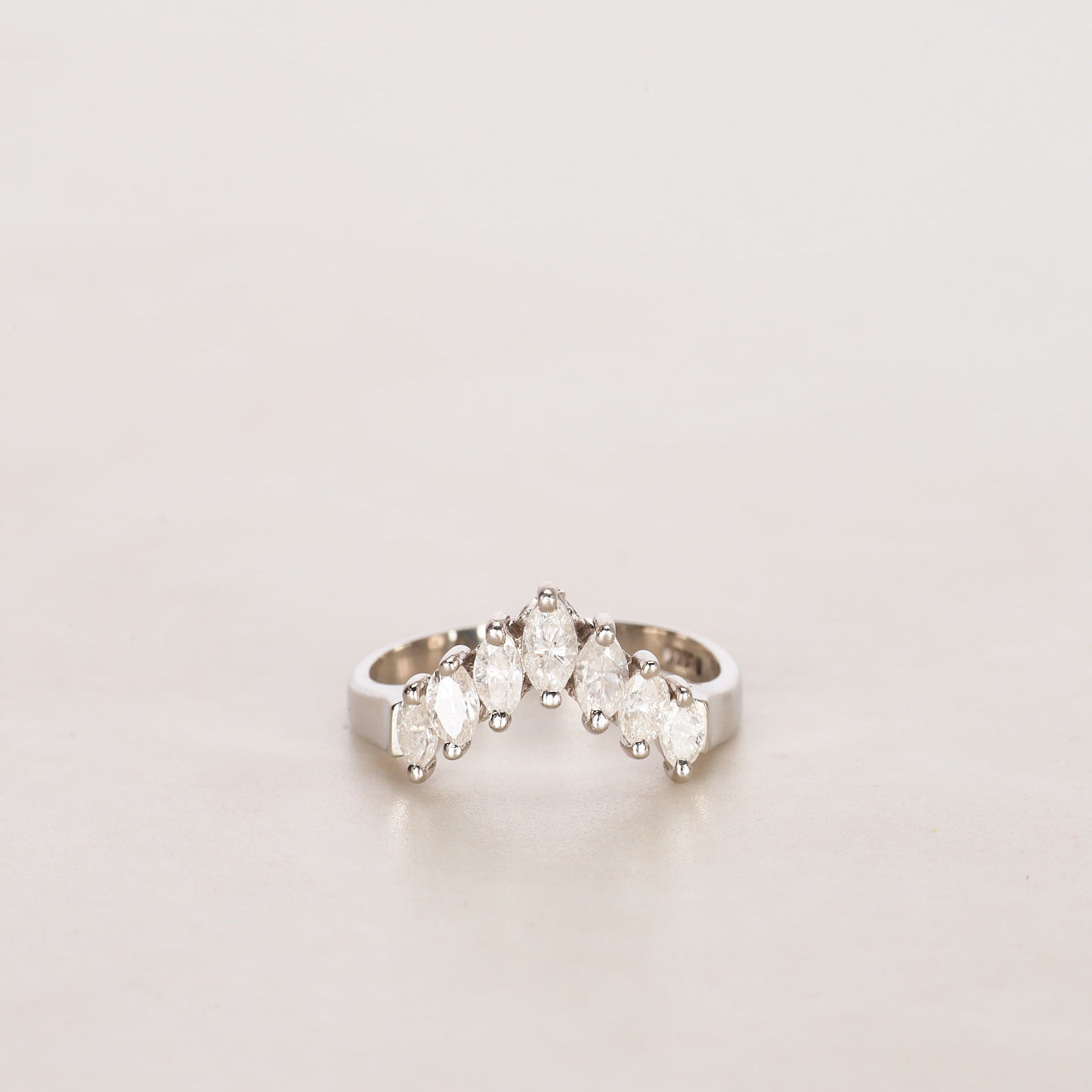 Pt900 Platinum and Diamond Ridge Ring, Size US 6.5
