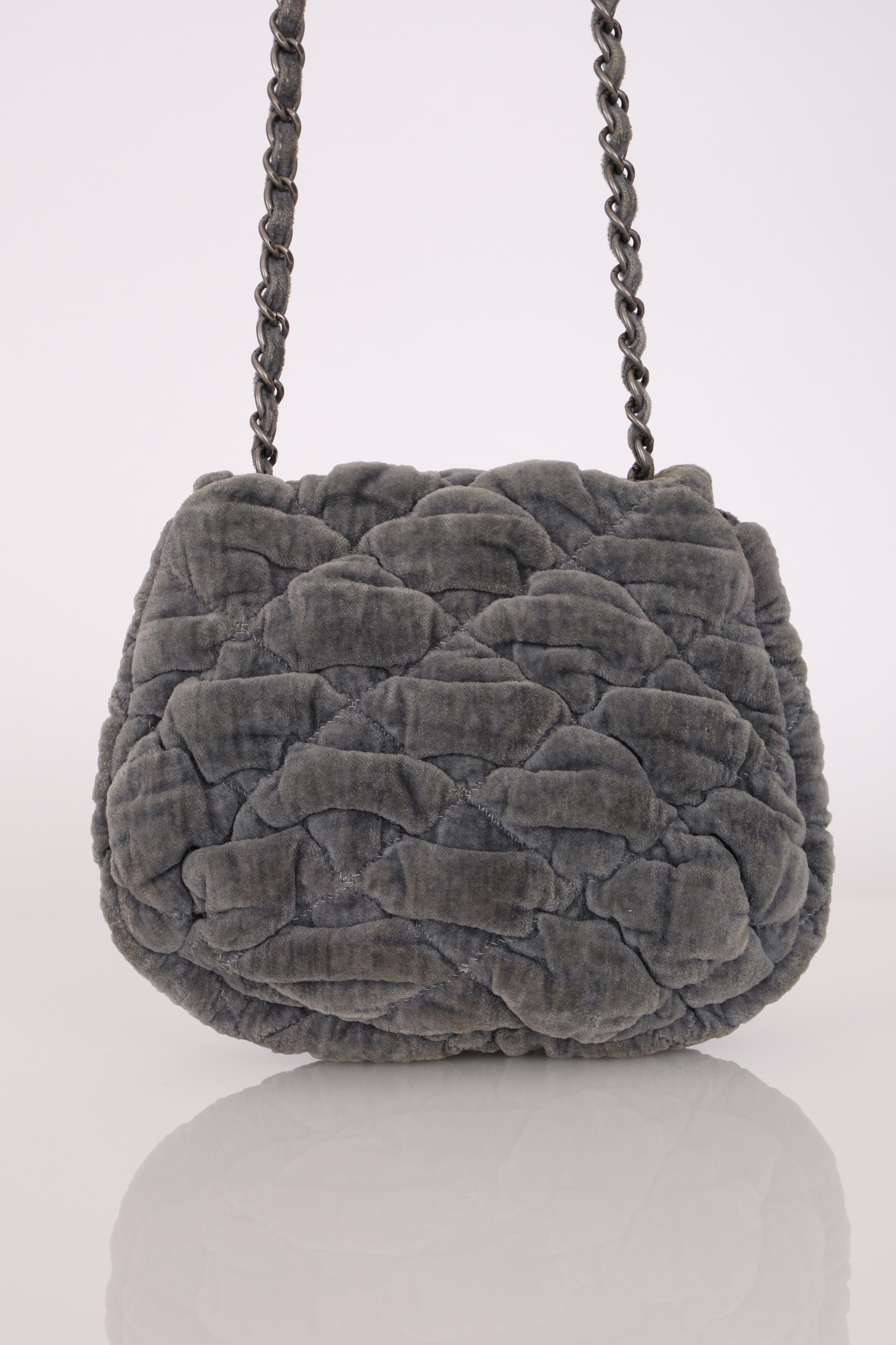 Chanel Paris Moscou Mini Velvet Bubble Quilt Flap RHW