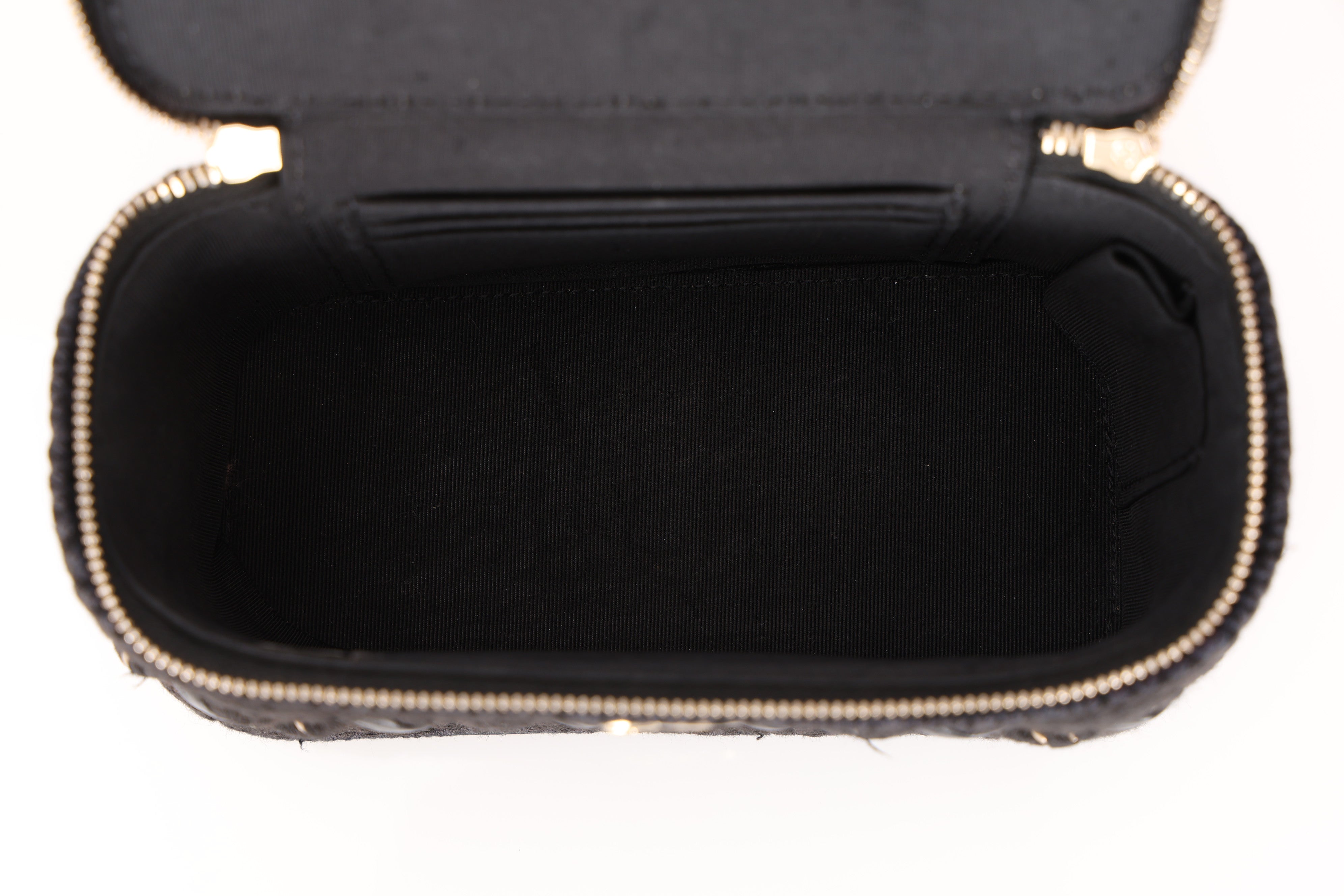 Chanel Vanity Case Black Crochet and Lambskin CGHW