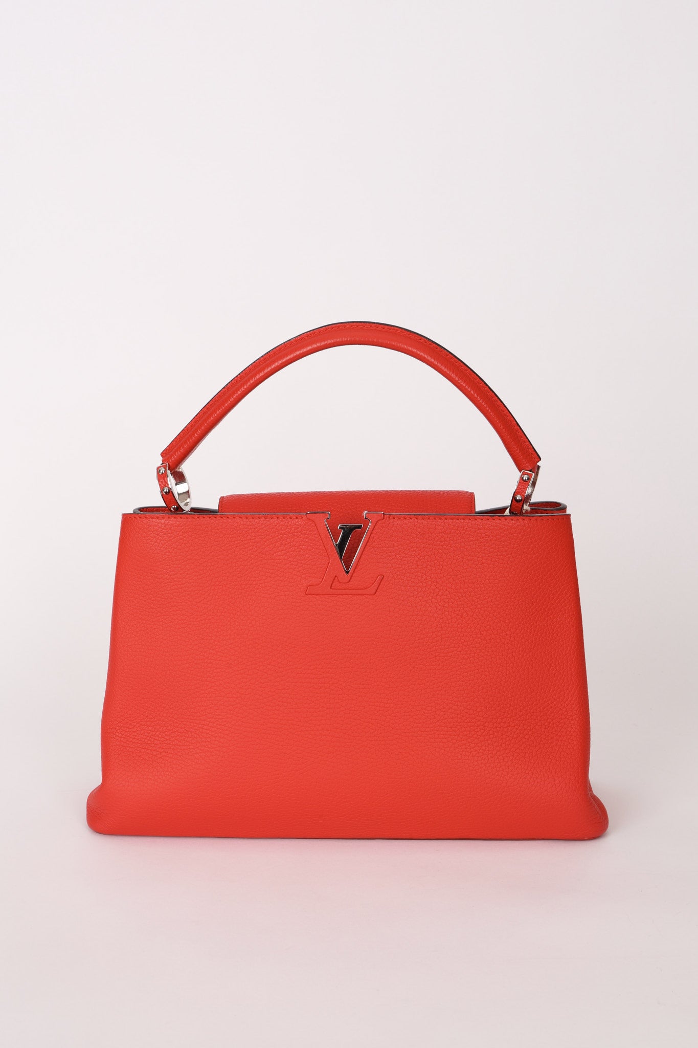 Louis Vuitton Taurillon Capucines MM Rubis