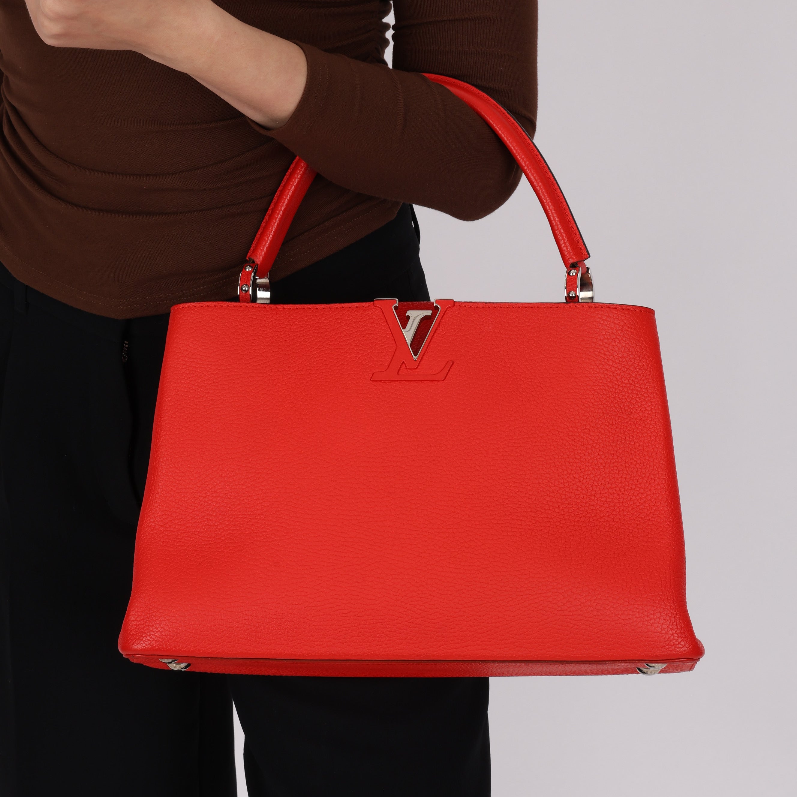 Louis Vuitton Taurillon Capucines MM