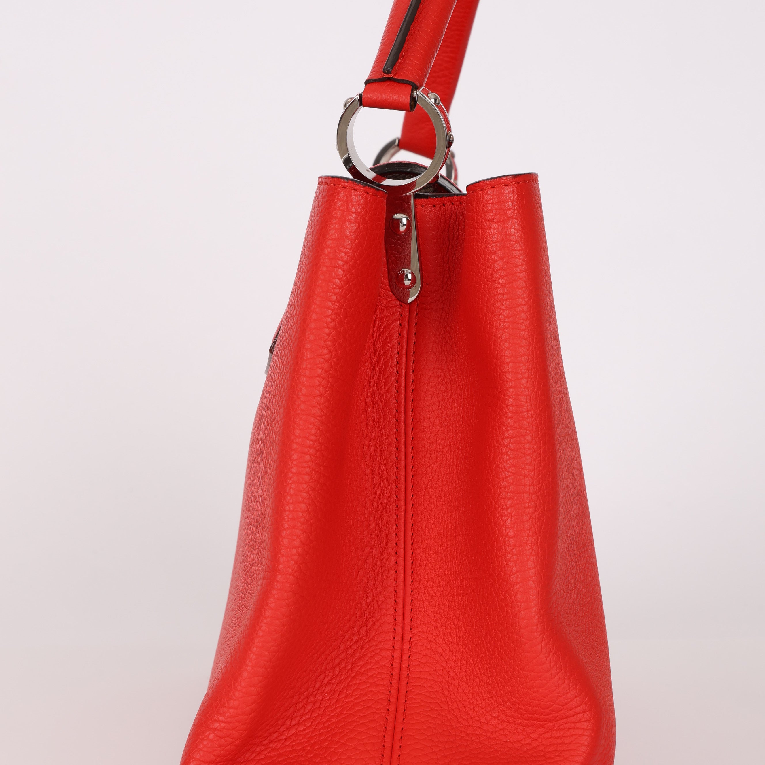 Louis Vuitton Taurillon Capucines MM