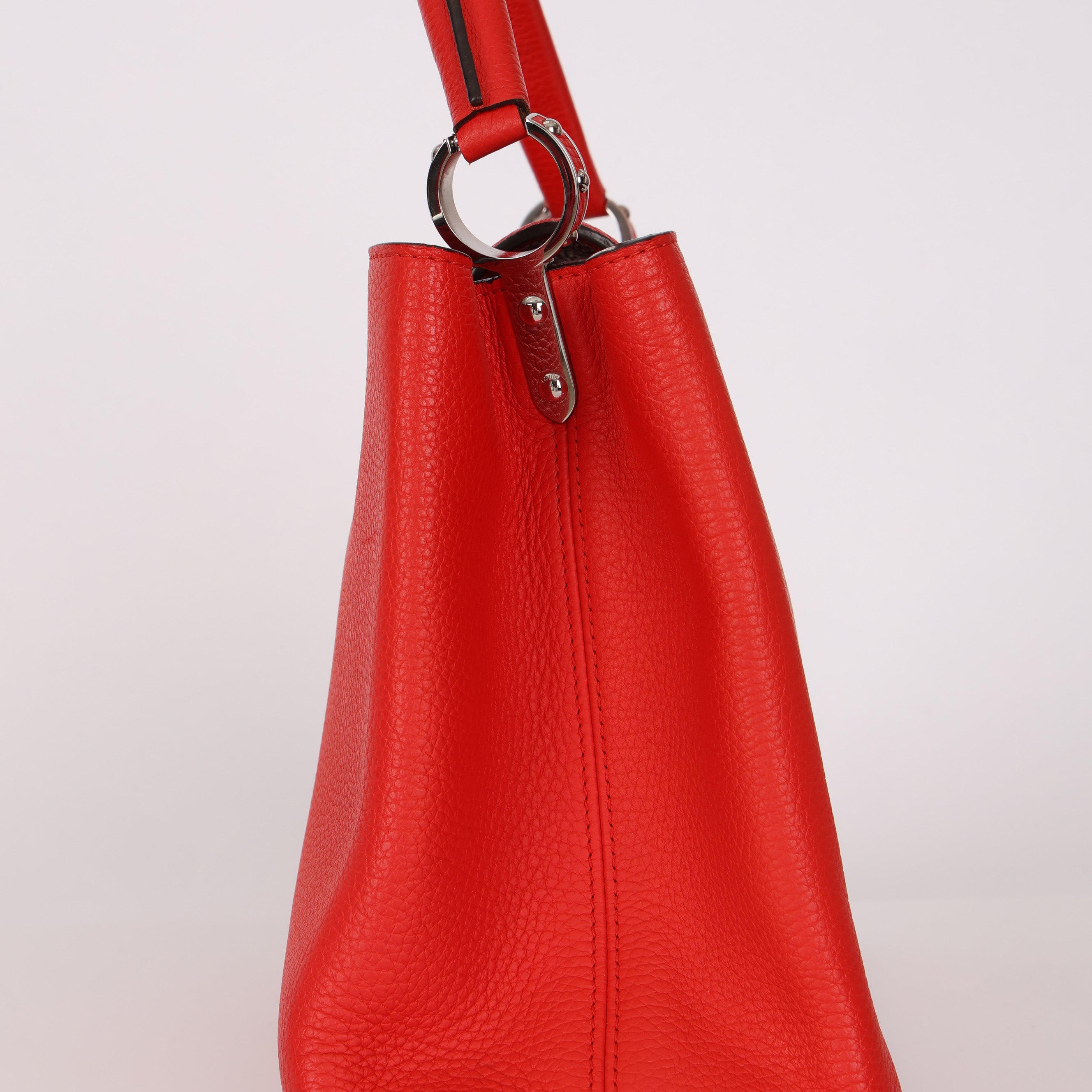 Louis Vuitton Taurillon Capucines MM