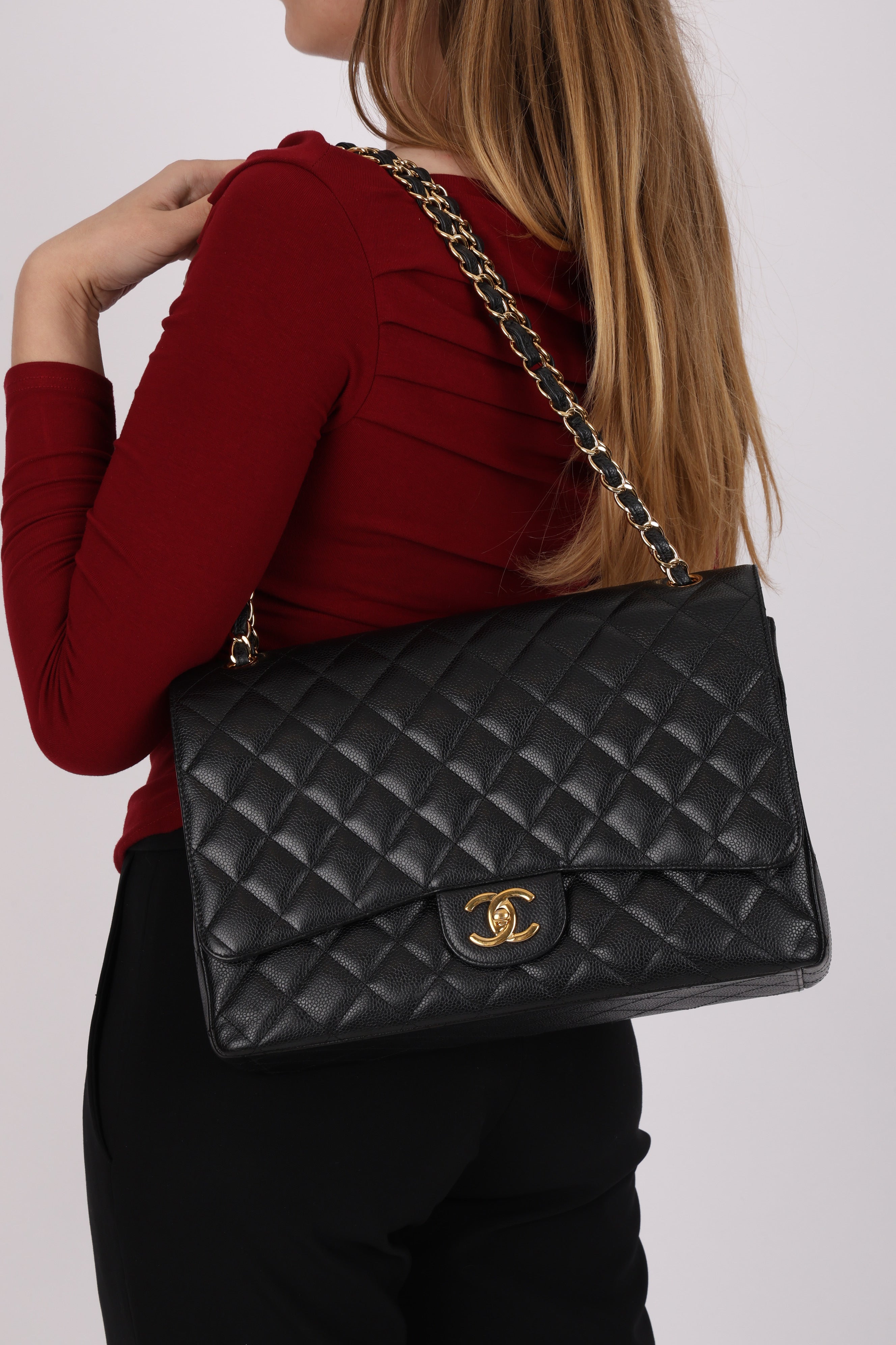 Chanel Maxi Classic Double Flap Black Caviar GHW