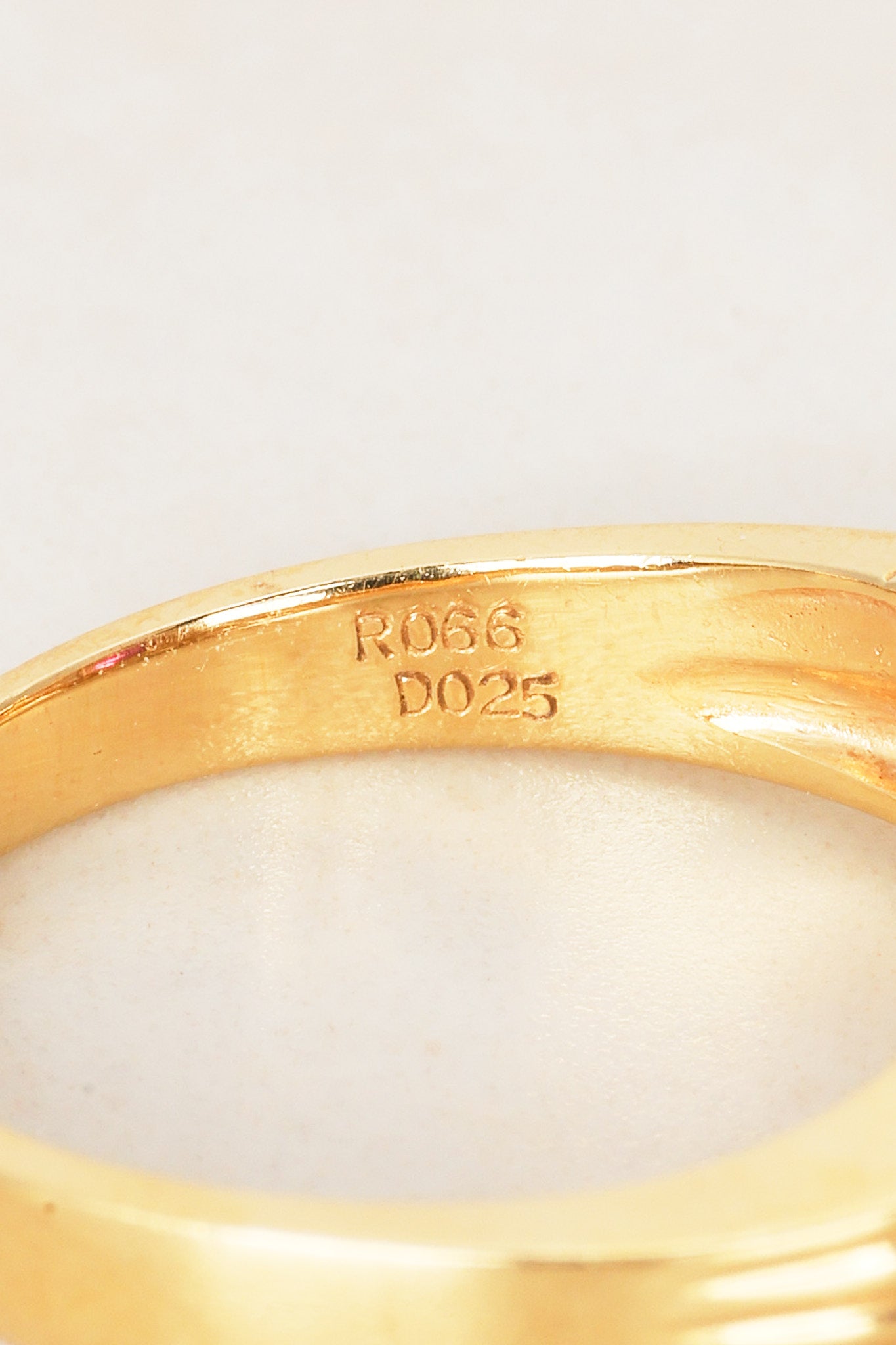 18K Yellow Gold Ruby and Diamond Wrap Solitaire Ring, Size US 6.5