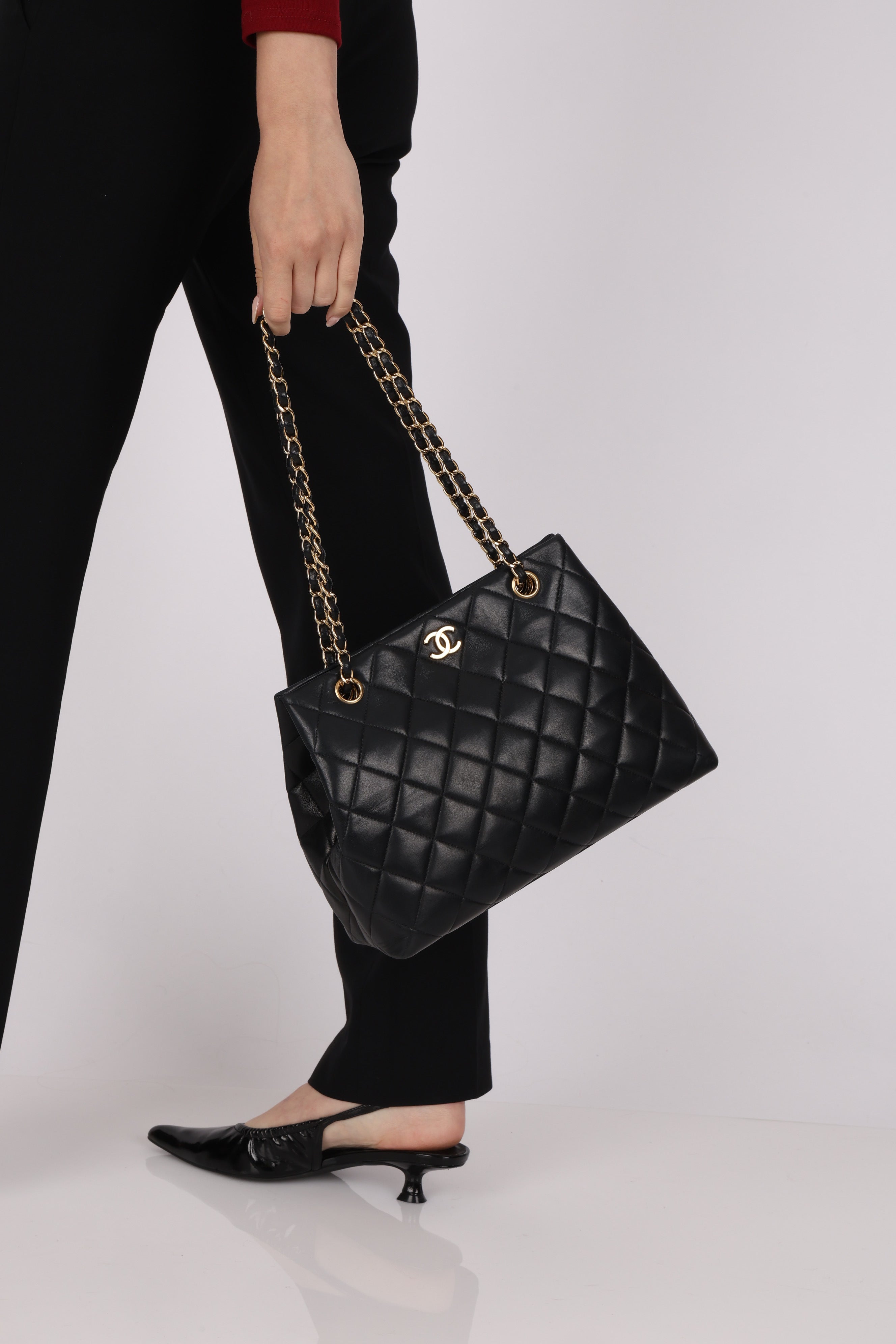 Chanel Tote Black Lambskin GHW