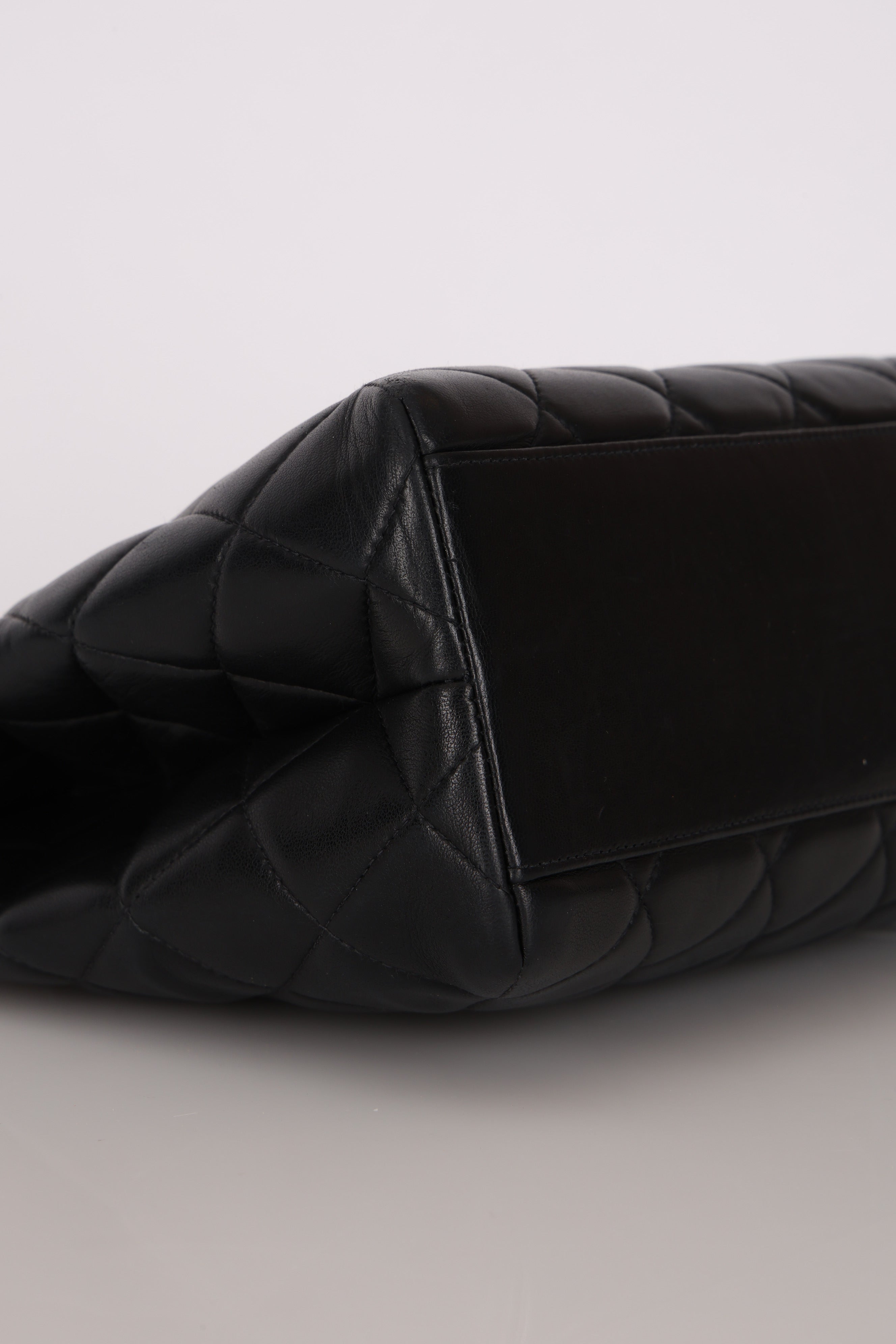Chanel Tote Black Lambskin GHW