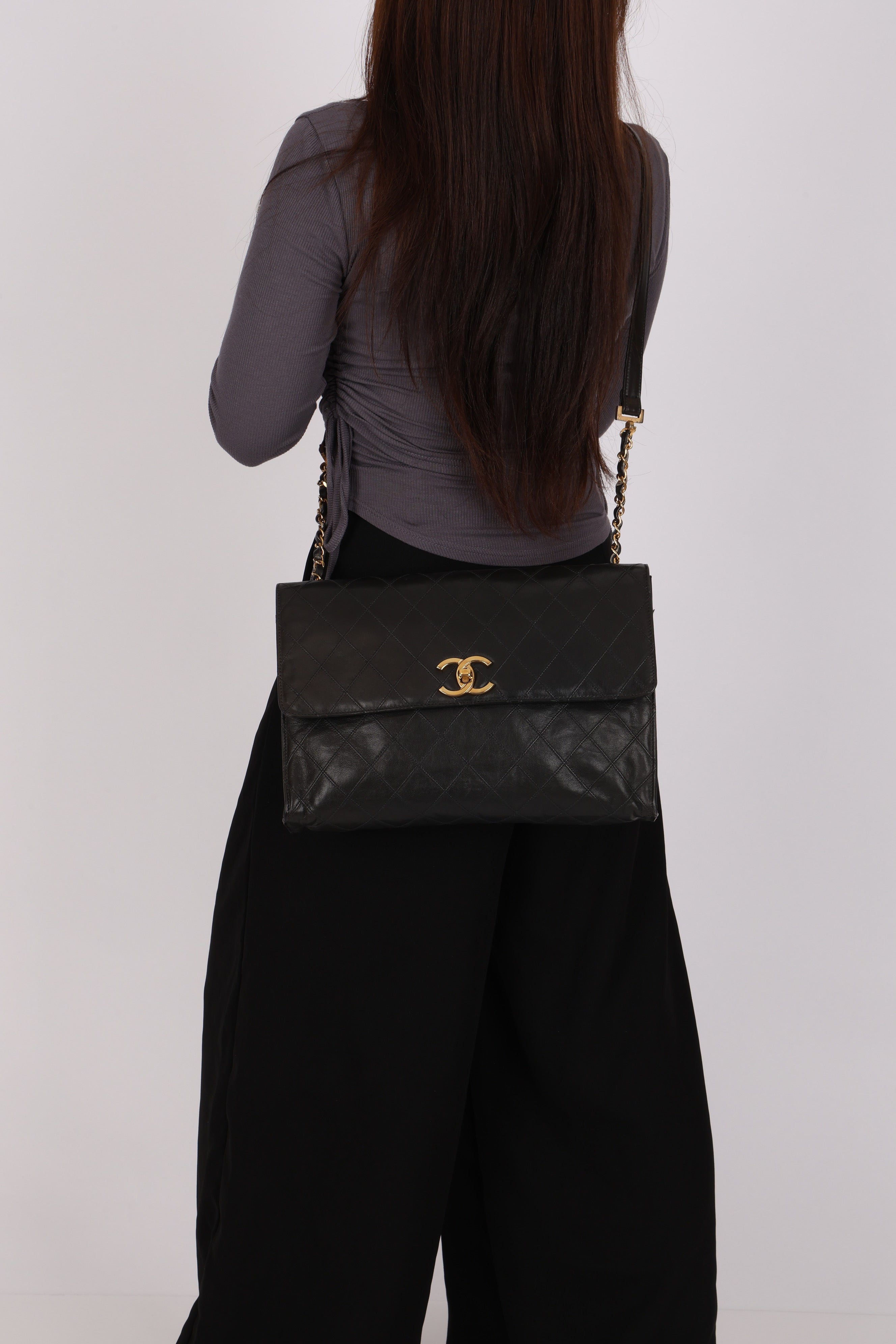 Chanel Turnlock Single Flap Black Lambskin 1987 24K GP