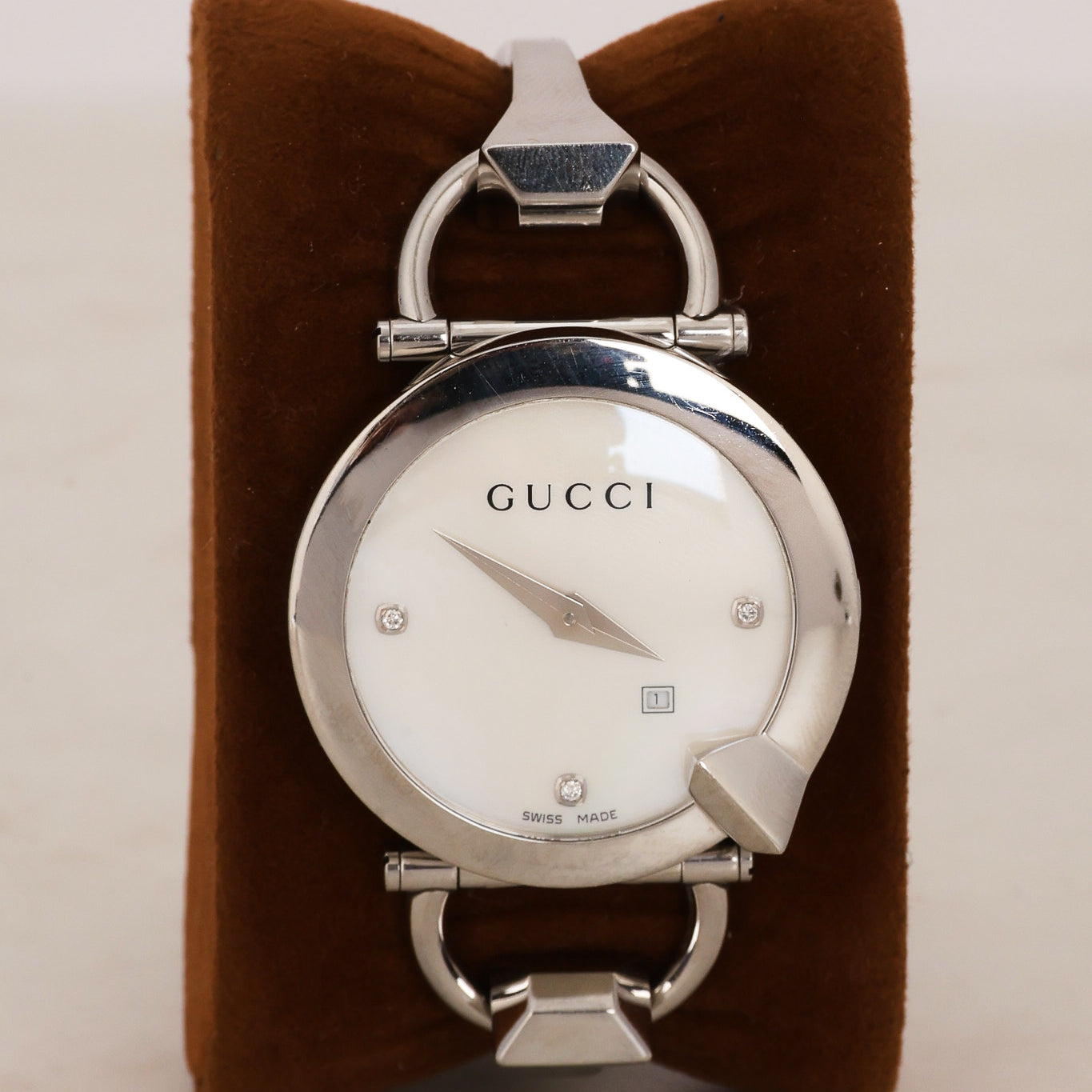 Gucci Steel Chiodo Diamond Shell Watch