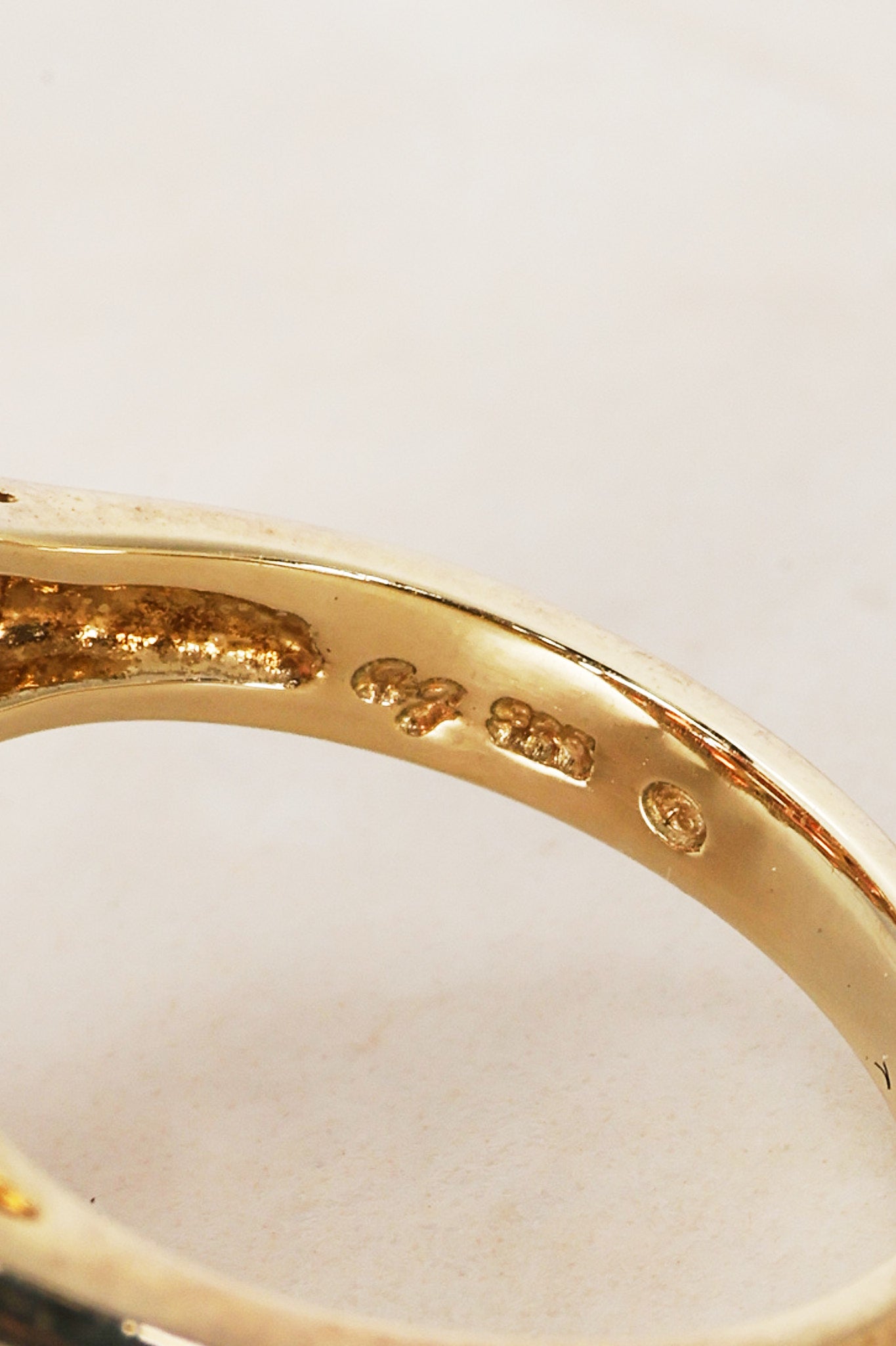 18K Yellow Gold Rokuzan Garnet Cluster Ring, Size US 5.75