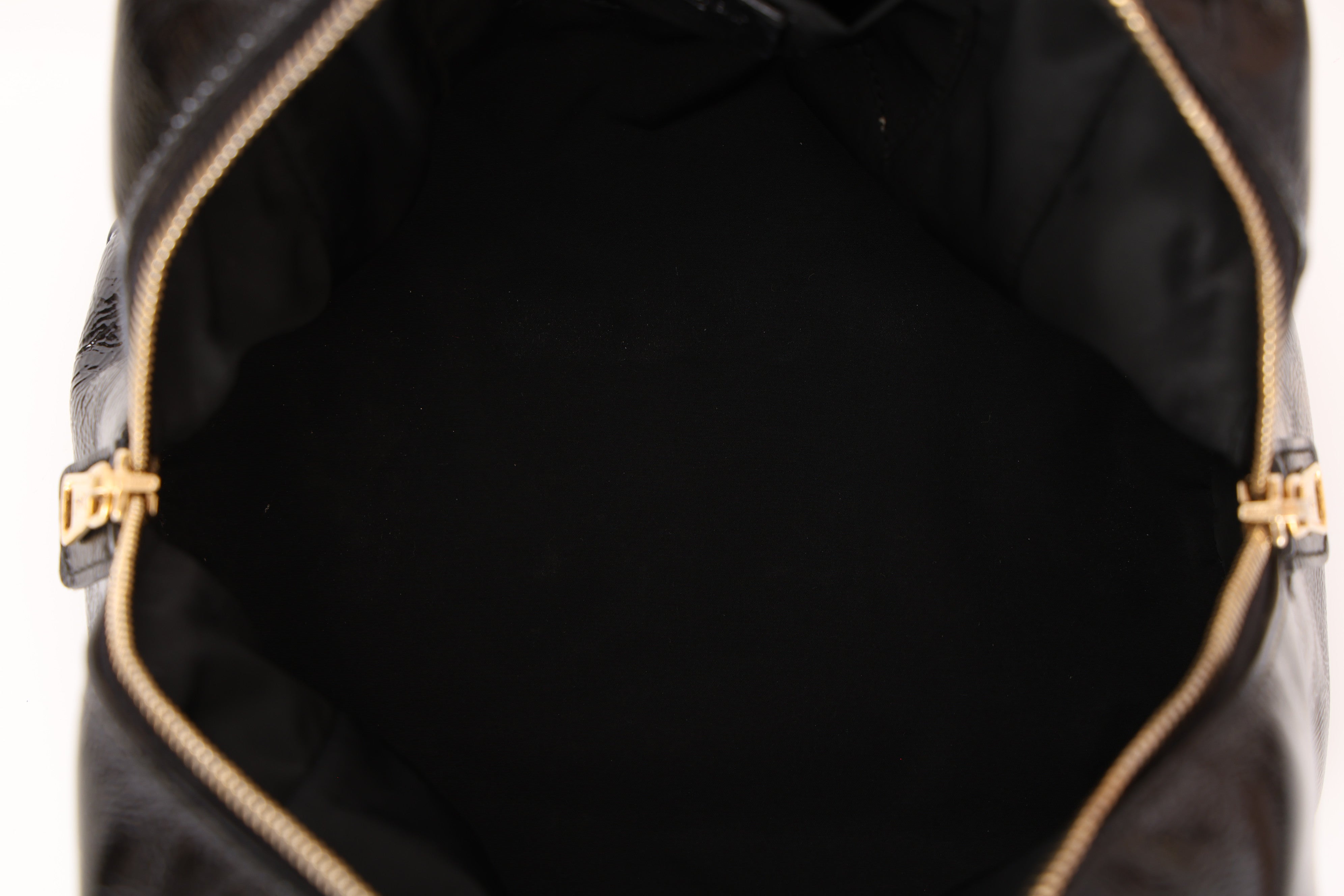 Yves Saint Laurent Y-Mail Bag Black Patent