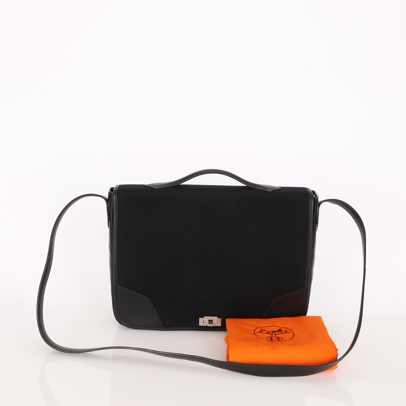 Hermès Victoria ll Messenger Bag Toile and (Leather) PHW