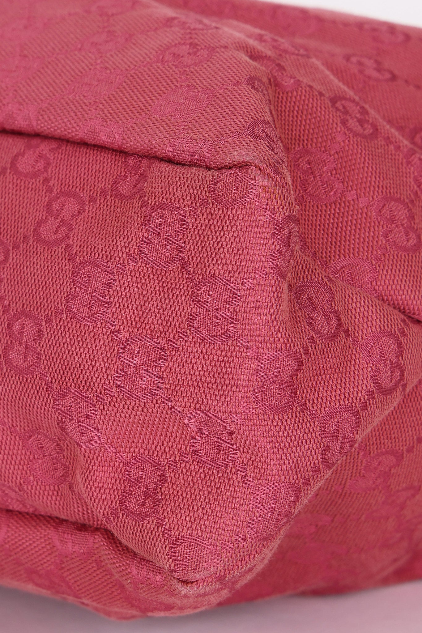 Gucci Medium Horsebit Hobo Pink