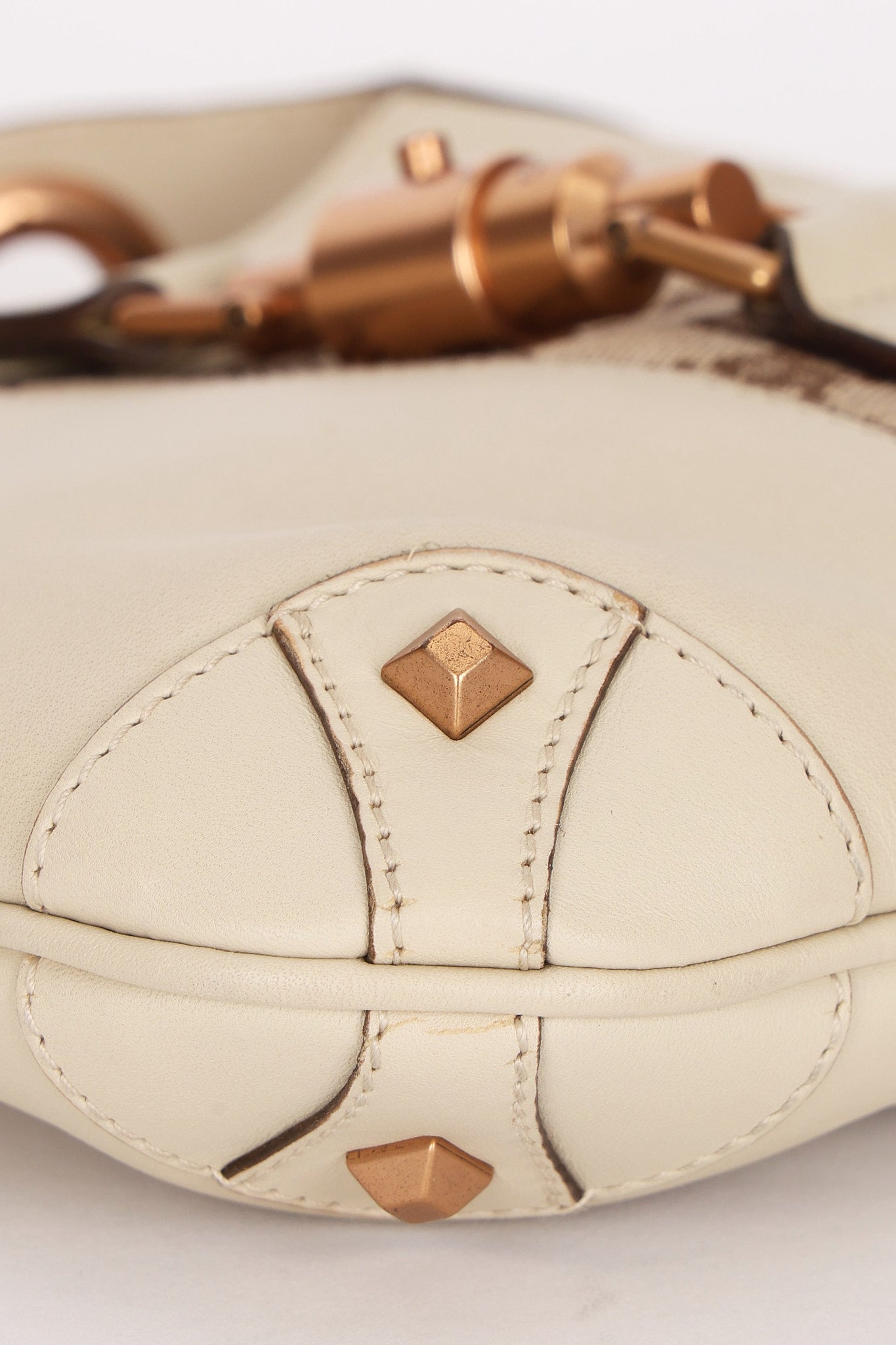 Gucci (GG Canvas) Jackie Bag