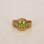 18K Diamond and Peridot Gold Ring