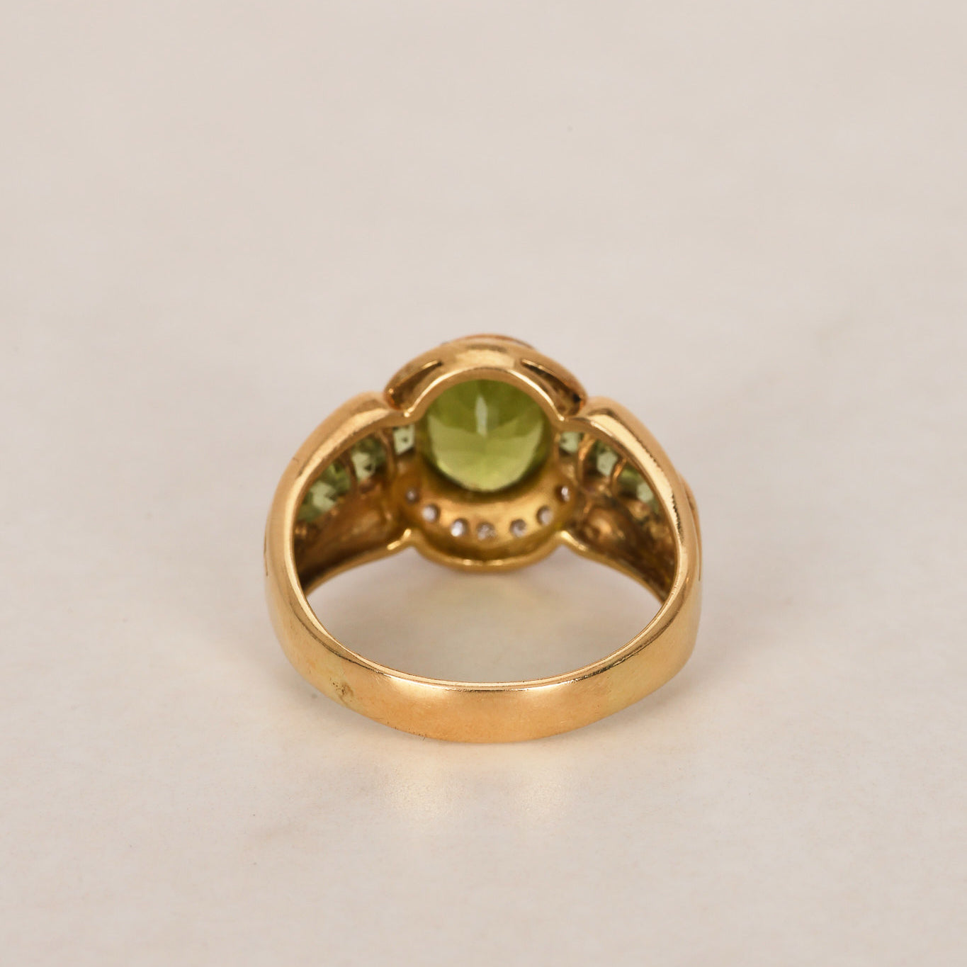18K Diamond and Peridot Gold Ring