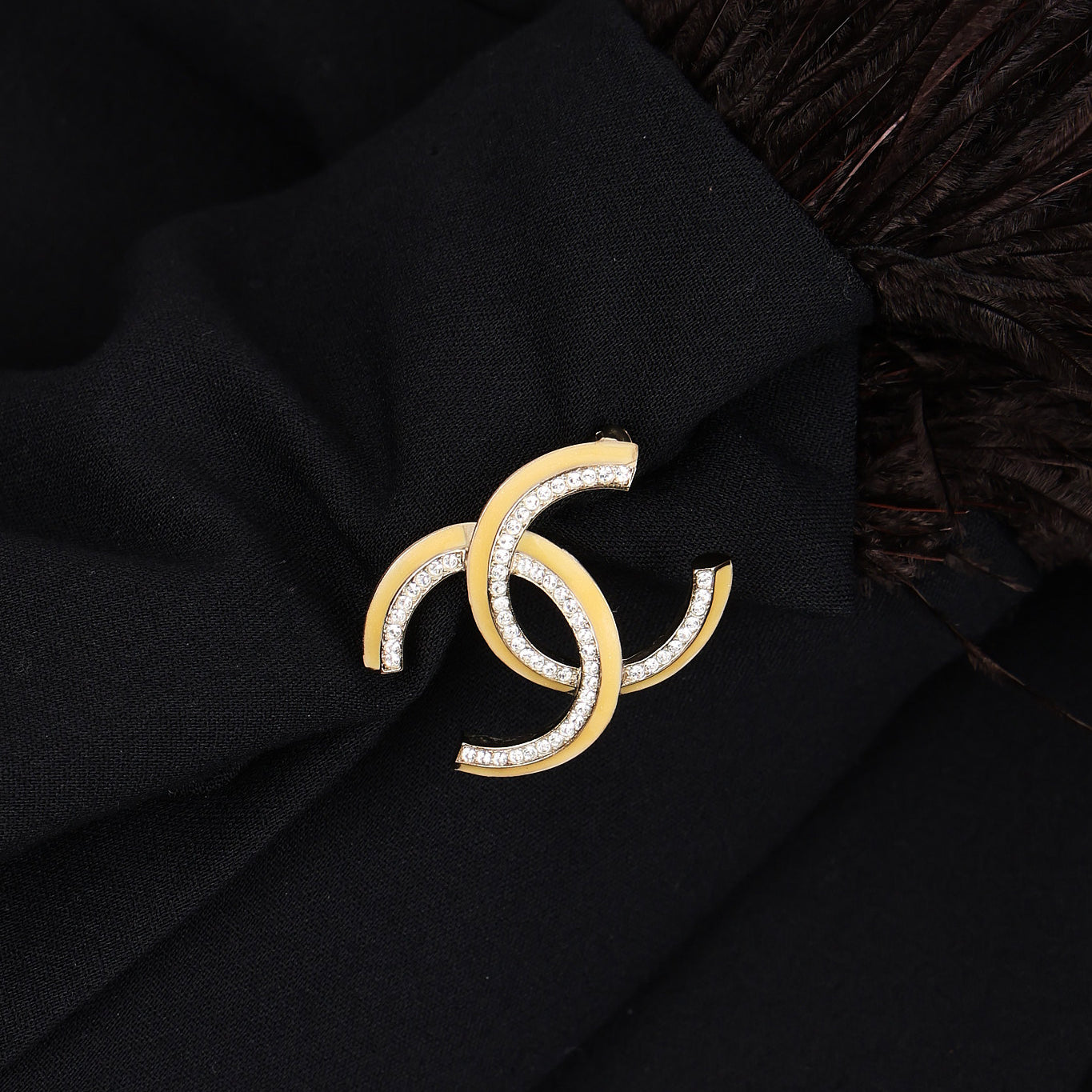Chanel CC Gold Diamond Brooch