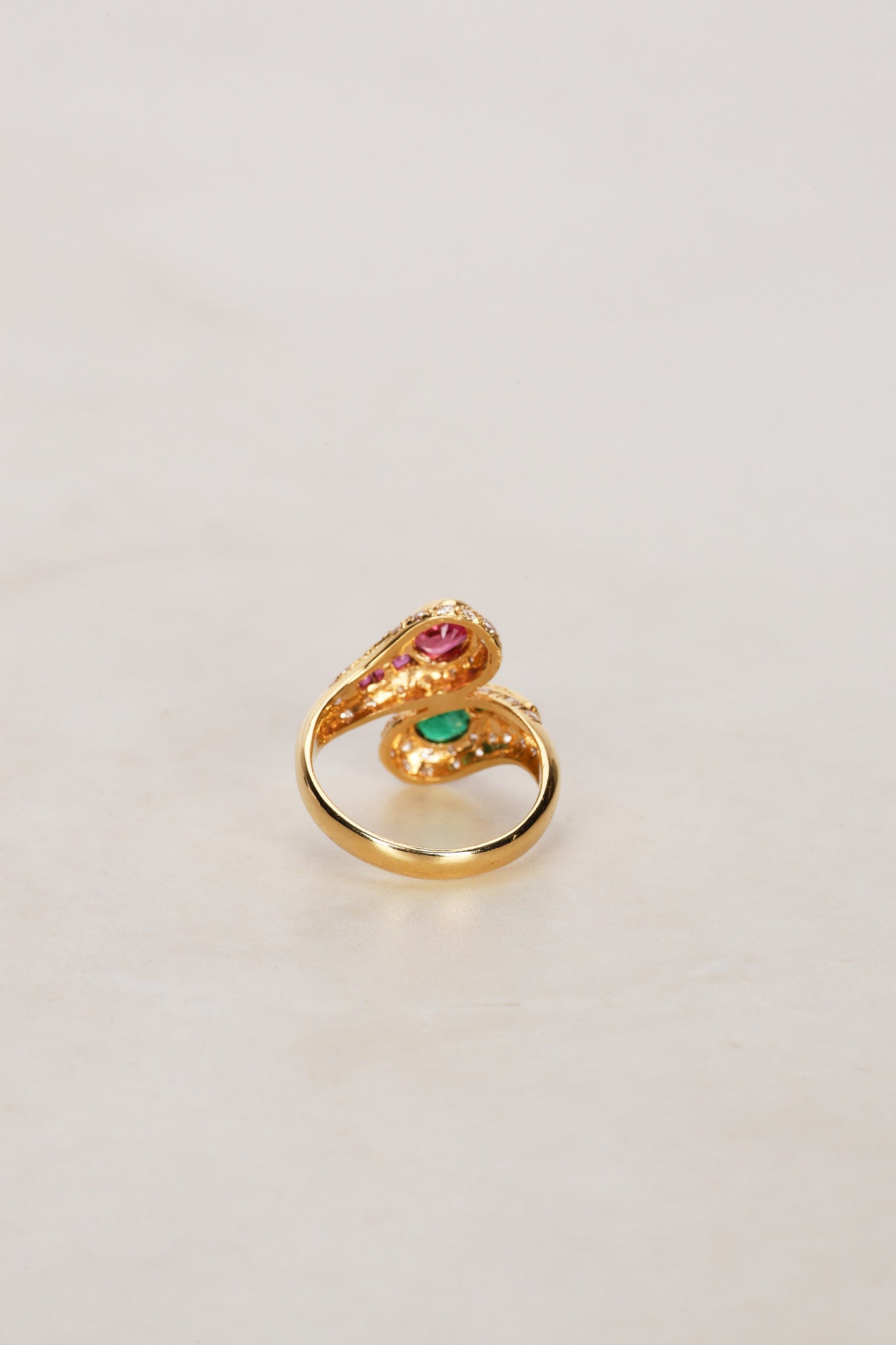 18K Yellow Gold Emerald and Ruby Diamond Crossover Ring, Size US 5.5