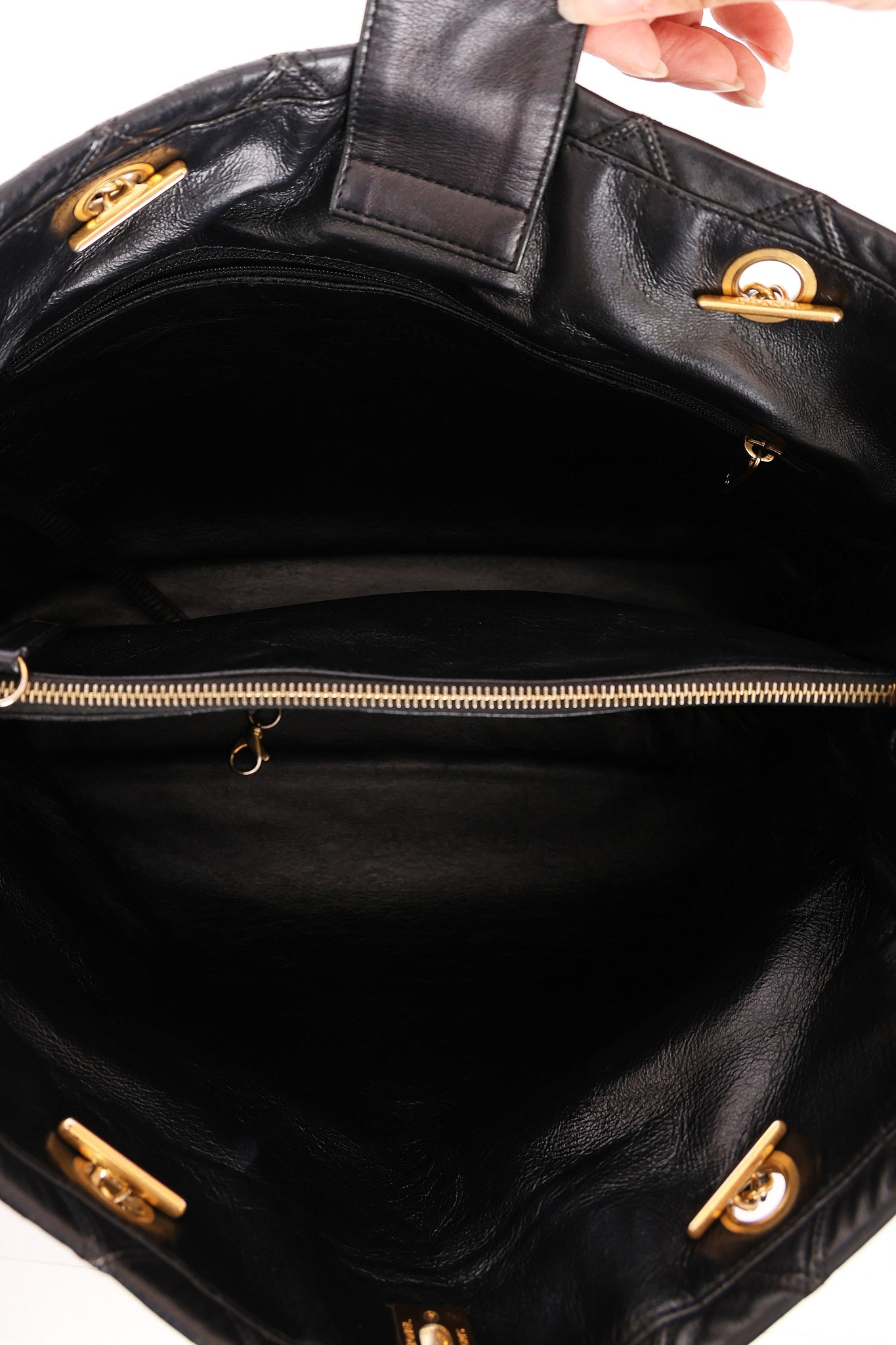 Chanel Tote Black Calfskin AGHW
