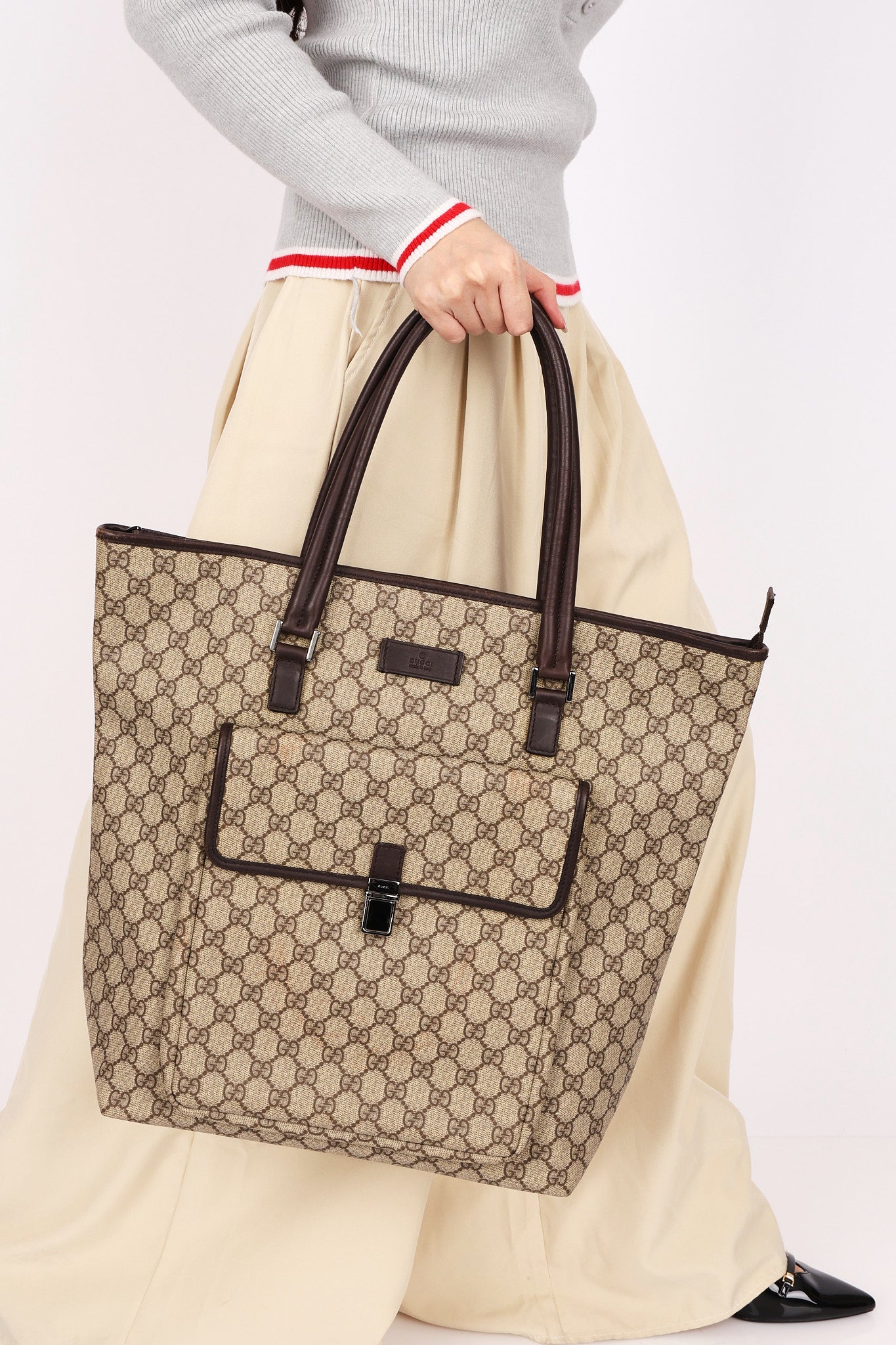 Gucci GG Supreme Front Pocket Tote