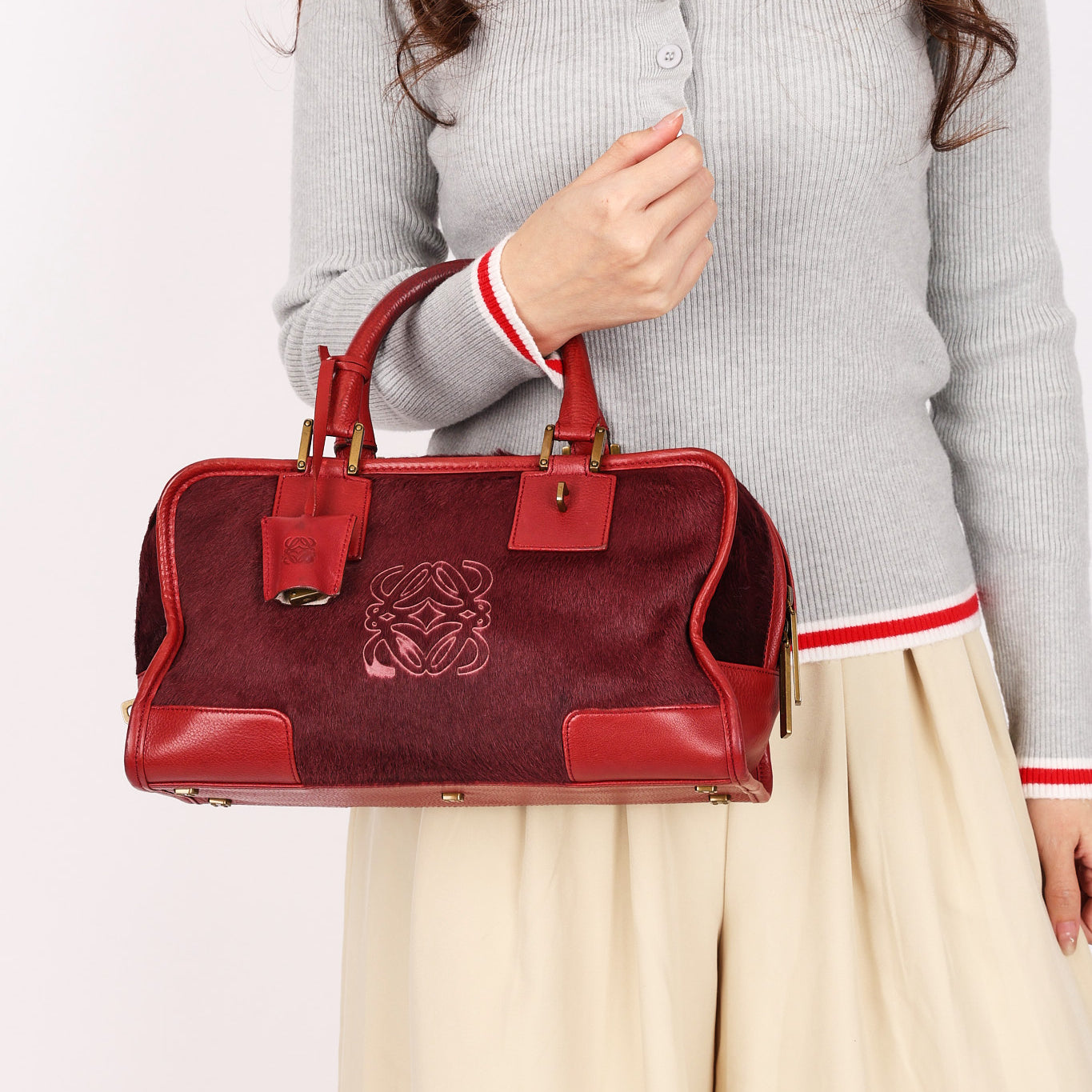Loewe Amazona 28 Red Ponyhair