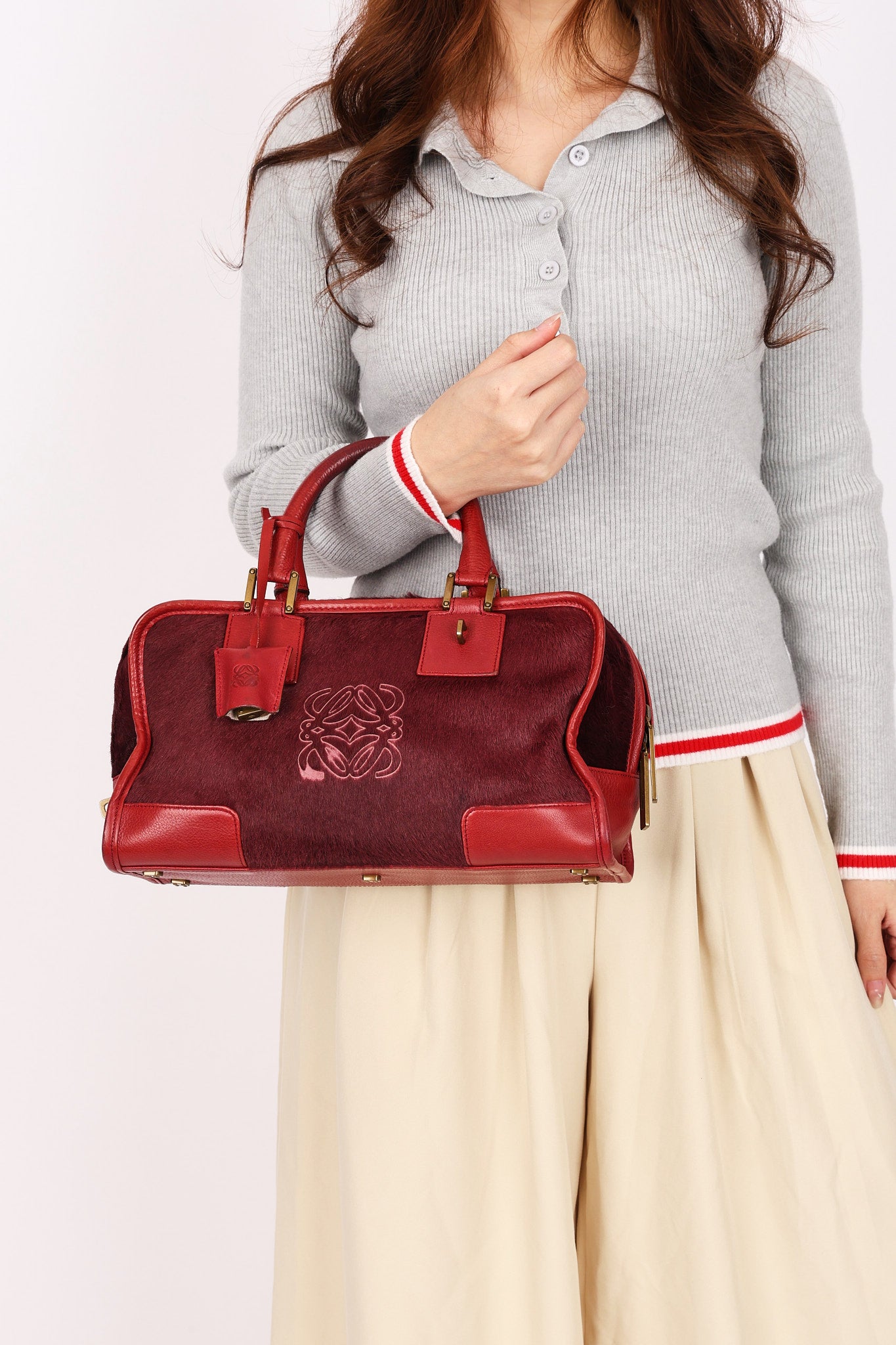 Loewe Amazona 28 Red Ponyhair