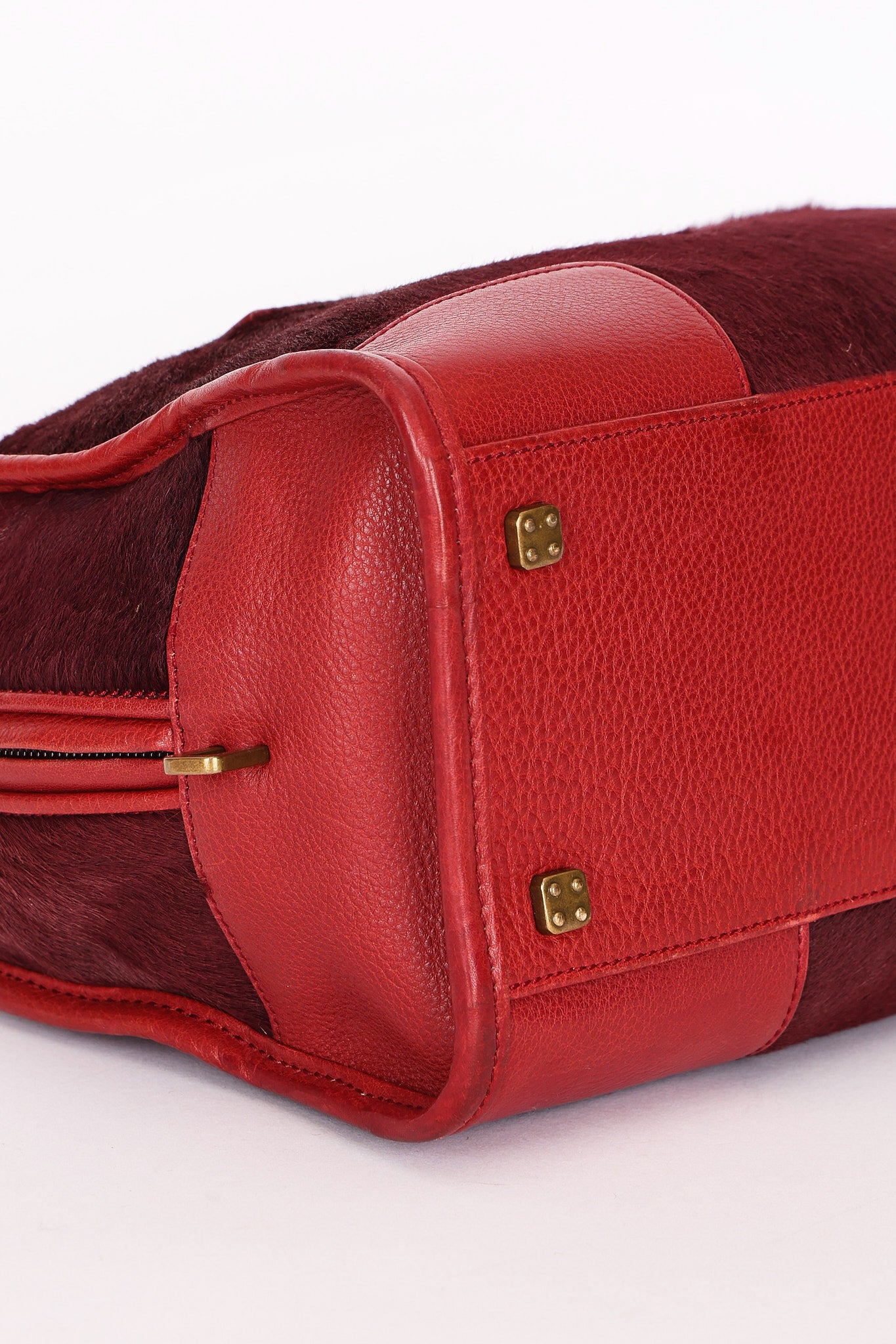 Loewe Amazona 28 Red Ponyhair