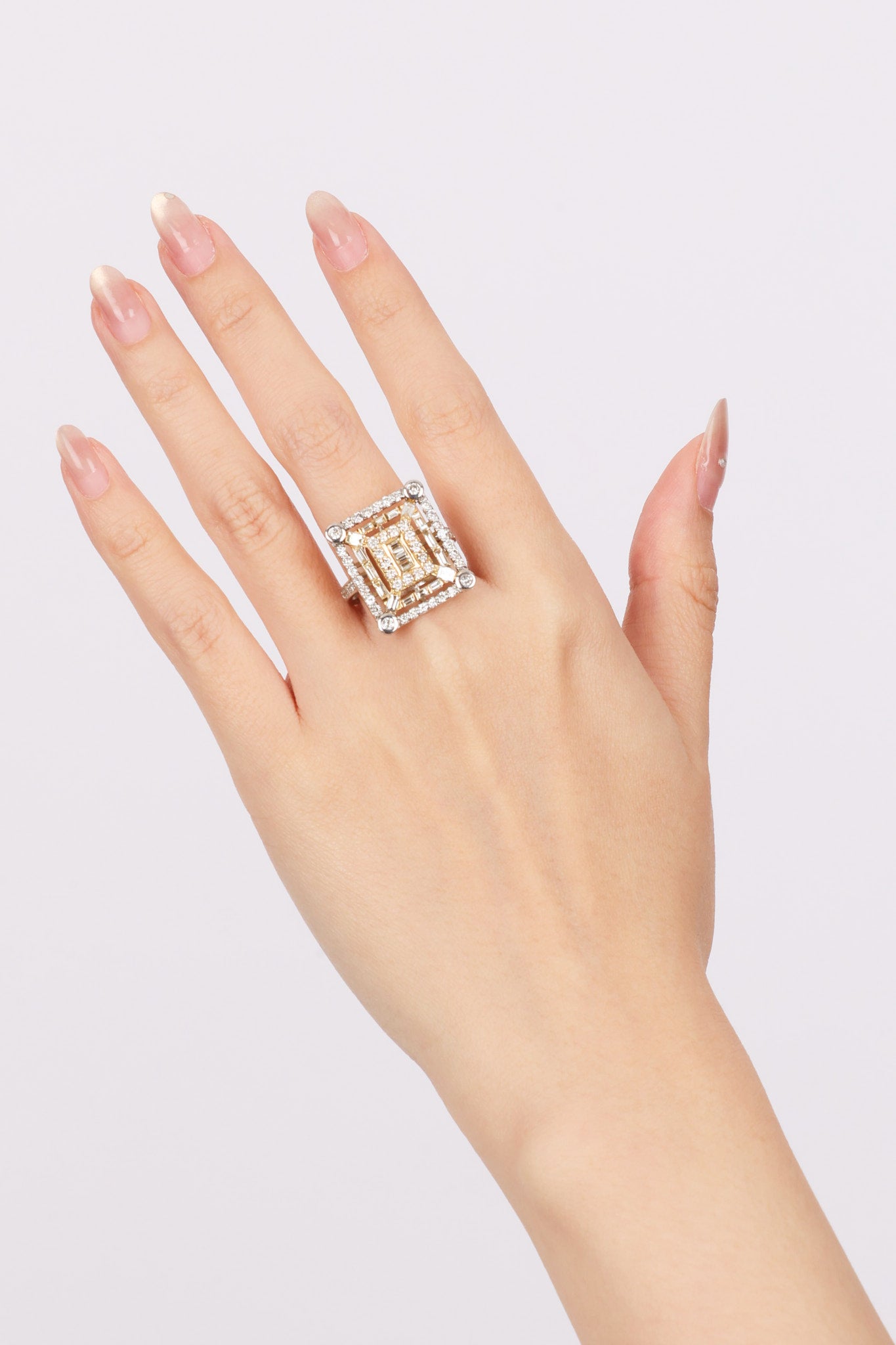 18K Gold & Diamond Ring