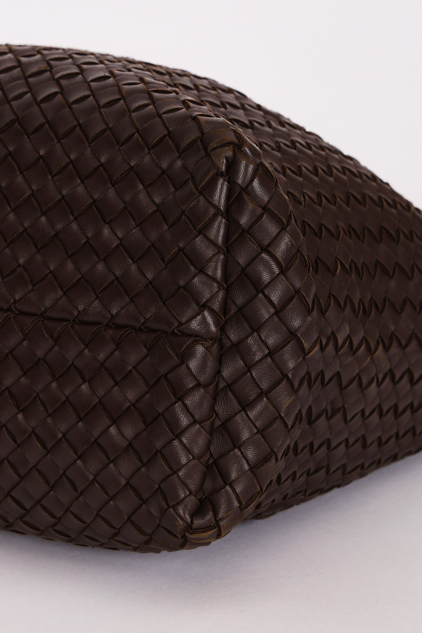 Bottega Veneta Medium Intrecciato Cabas Tote Brown