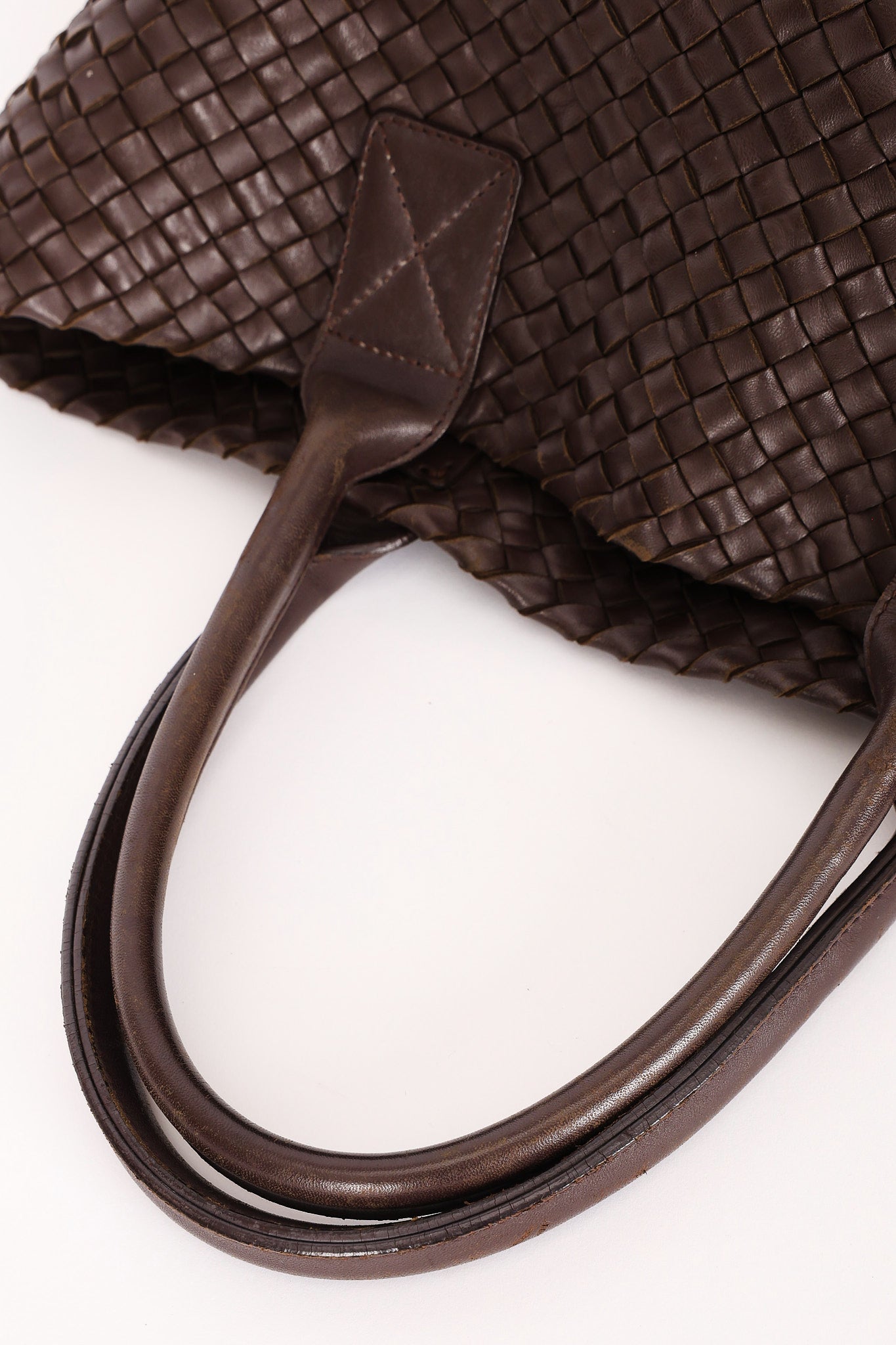 Bottega Veneta Medium Intrecciato Cabas Tote Brown