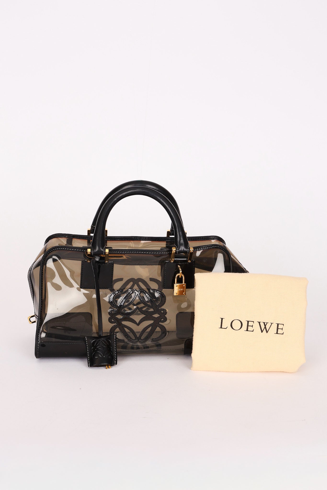 Loewe Amazona 28 Black PVC