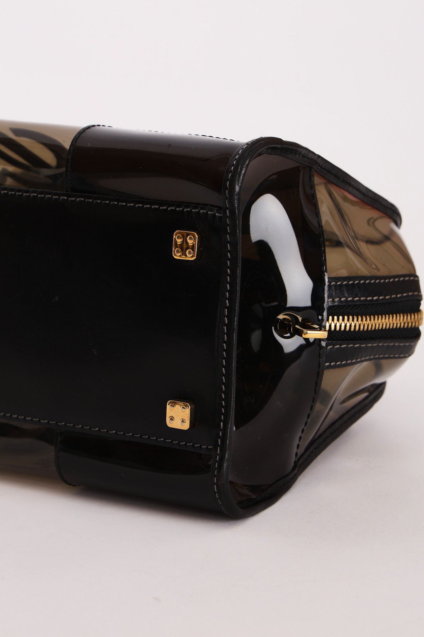 Loewe Amazona 28 Black PVC